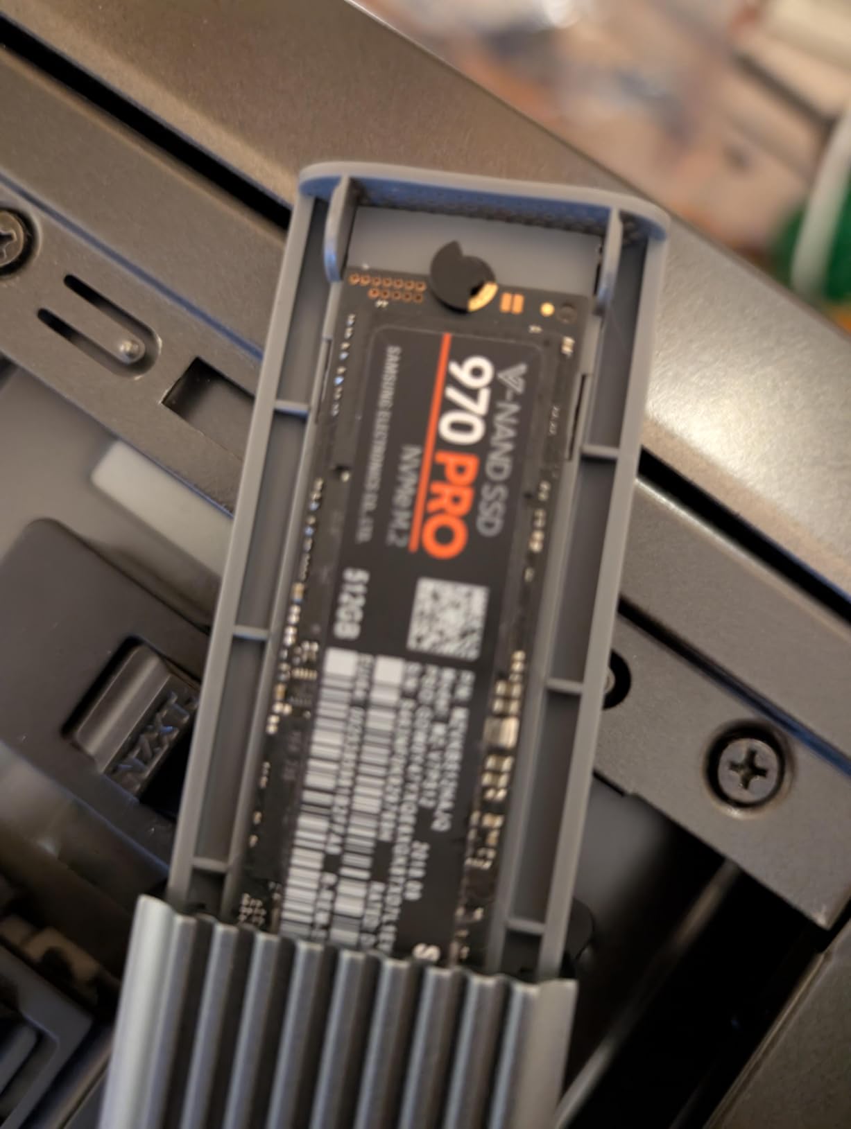 M.2 NVME Enclosure, Tool-Free USB 3.2 Gen 2 (10 Gbps) to NVME Adapter with Heat Sink, 10Gbps Speed, Plug and Play, 16TB Expansion customer photo 1