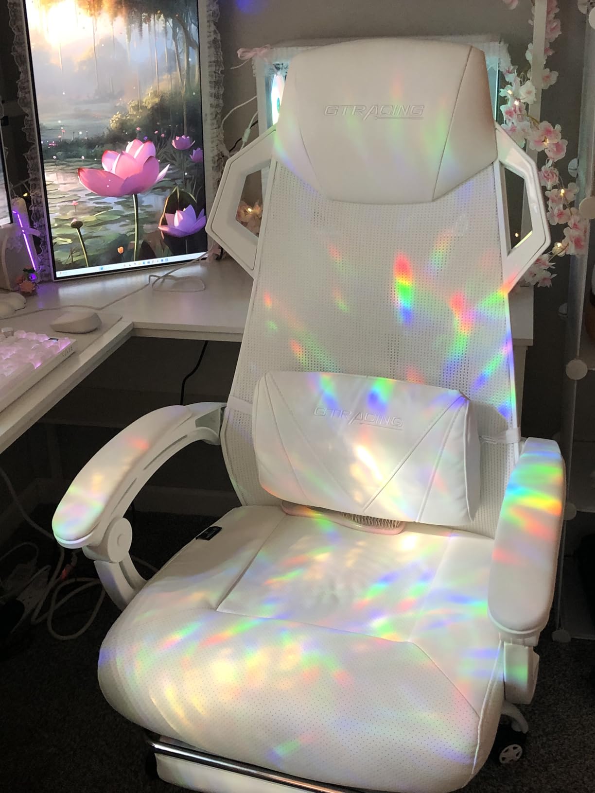 GTPLAYER Gaming Chair, Computer Chair with Mesh Back, Ergonomic Game Chair with Footrest, Reclining Game Chair with Adjustable Headrest and Lumbar Support for Gaming and Office (White) customer photo 2