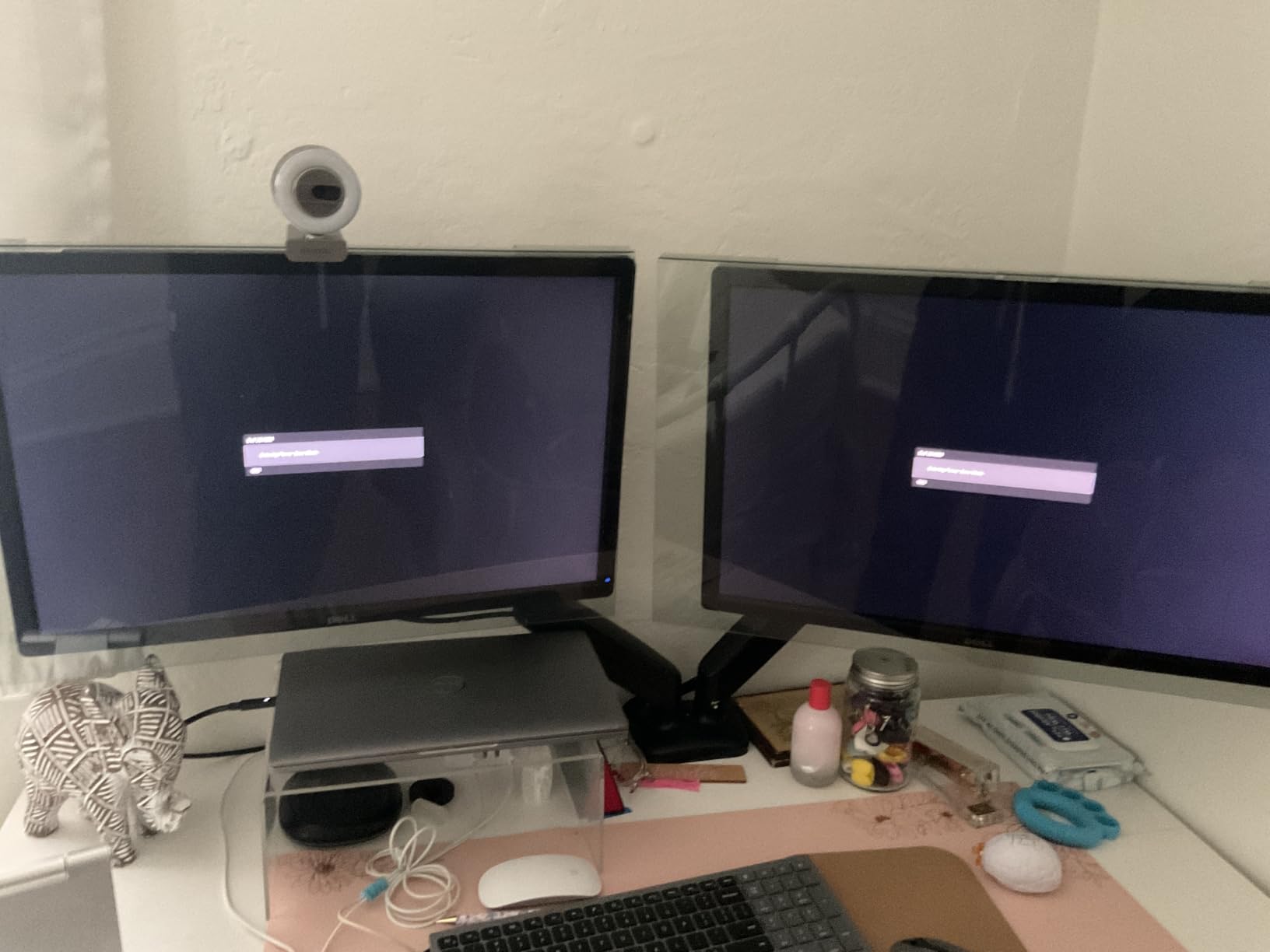 Mount-It! Dual Monitor Desk Mount - Full Motion Gas Spring Arms, Fits 13 to 32 Inch Screens, Holds 17.6 lbs per Arm, Dual Monitor Stand, VESA Mount, C-Clamp & Grommet Base customer photo 2