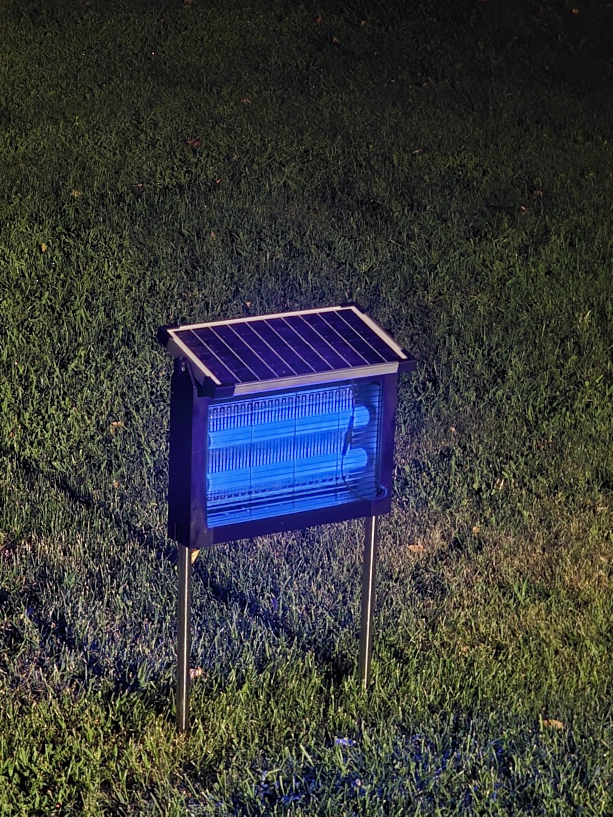 Solar Bug Zapper Outdoor, Mosquito Zapper Waterproof Electric Fly Zapper Rechargeable Mosquito Killer Lamp with 10W Solar Panel, 4500V Cordless Fly Trap for Backyard, Patio, Garden, RV, Camping customer photo 1