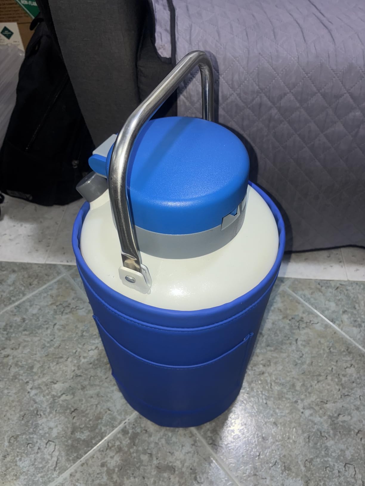 Bonvoisin 10L Liquid Nitrogen Container, LN2 Tank Cryogenic Dewar, Aluminum Alloy Semen Tank with 6 Canisters Carry Bag customer photo 1