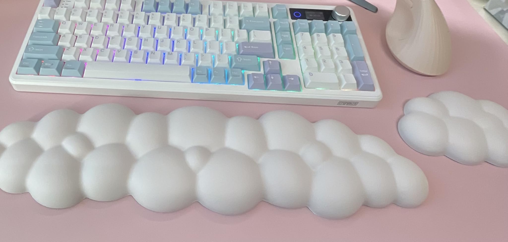 TECKNET Cloud Keyboard Wrist Rest Set, Cloud Wrist Rest with Non-Slip Base, PU Leather Wrist Pad for Keyboard with Ergonomic Memory Foam for Computer Laptop Office Gaming and Pain Relief, White customer photo 2