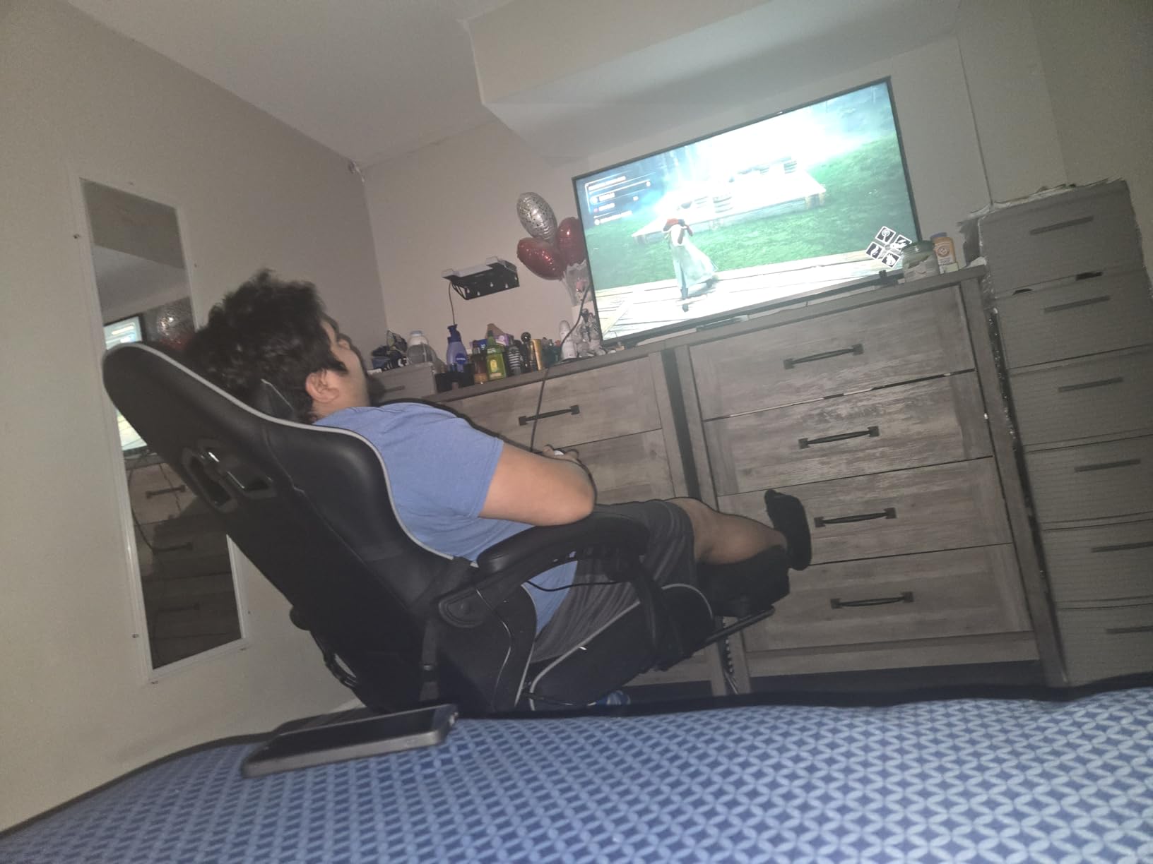 Gaming Chair with Footrest Racing Style Lumbar Support Massager Video Game Chair with Metal Legs, High Back Reclining Gamer Chair with Headrest, 360° Swivel Office Computer Desk Chair customer photo 2