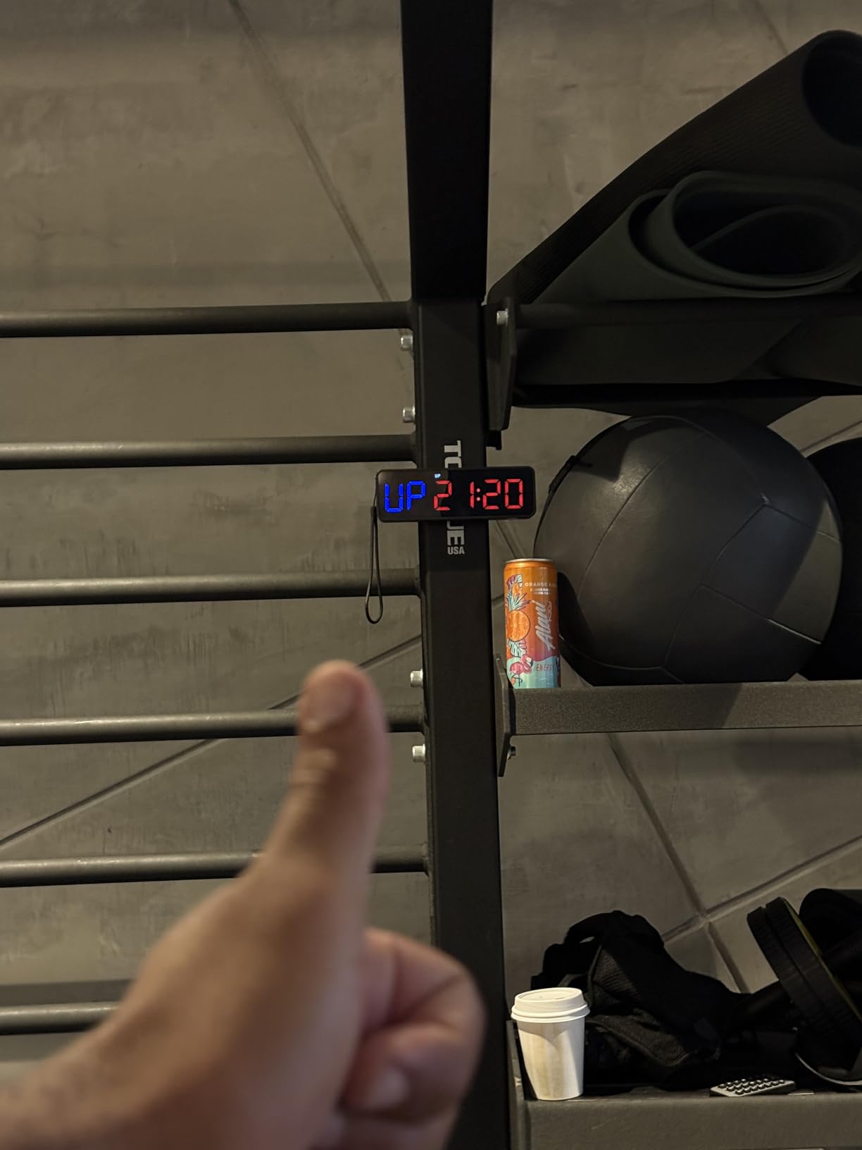 Portable Gym Timer Clock: Fitness Digital Clock with Strong Magnet - Remote Control for Fitness Enthusiasts - Powerful Battery for Home Gym Garage Boxing customer photo 1