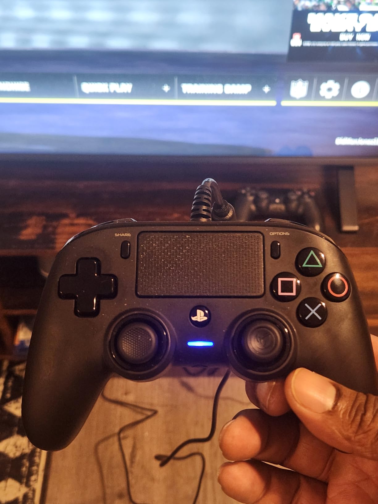 NACON Wired Controller for PlayStation PS4 and PC customer photo 1