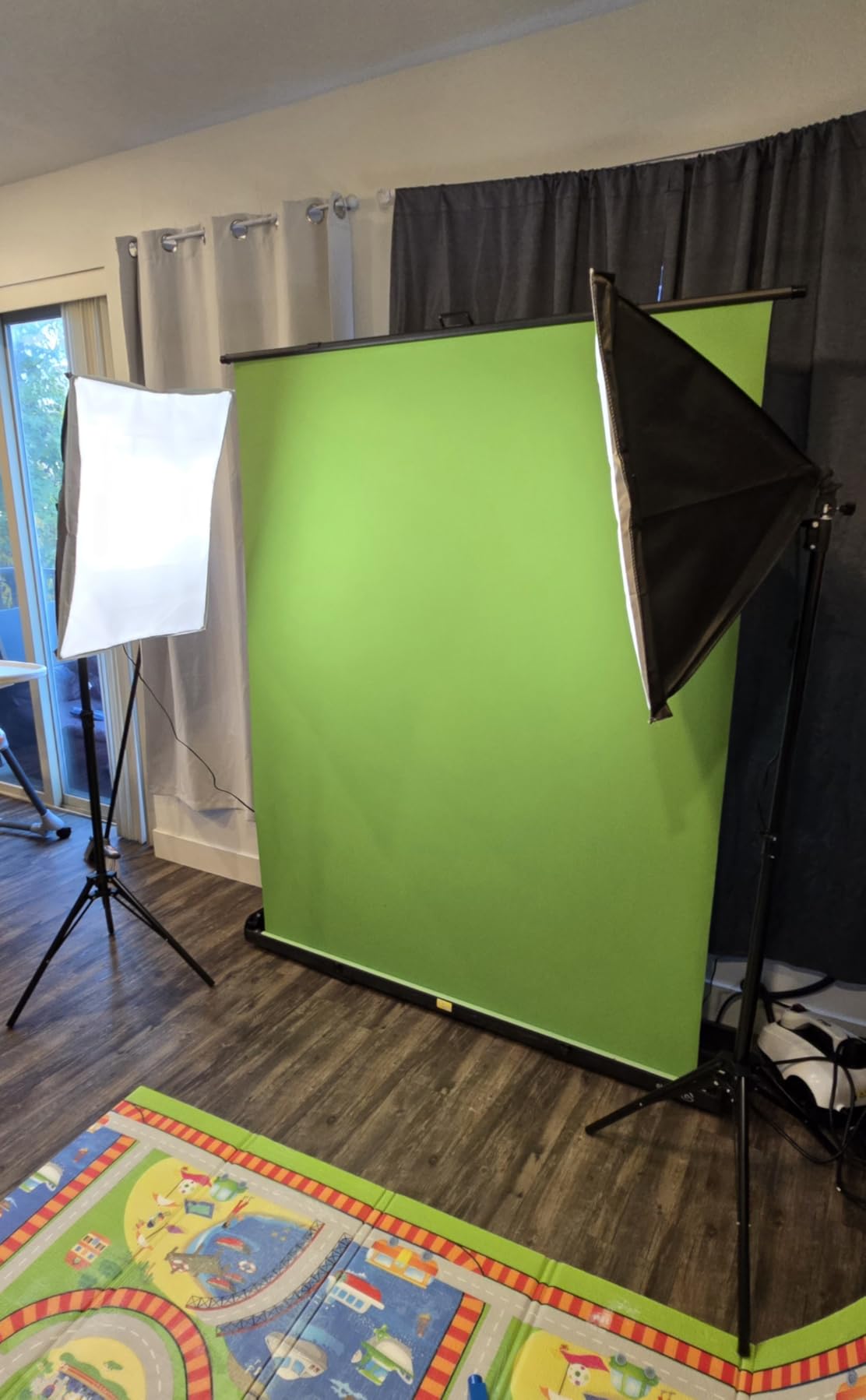 NiceVeedi 85W Photography Lighting, 2-Pack 20'' x 28'' Professional Softbox Lighting Kit with 53'' Boom Arm & 91'' Tripod Stand, Remote Control, Studio Lights for Live Streaming/Portrait/Photography customer photo 2
