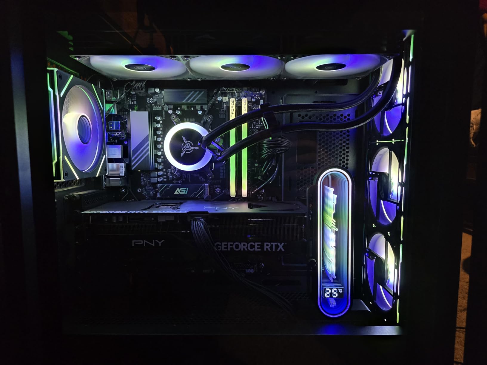 Skytech Gaming Rampage Gaming PC, AMD Ryzen 7 7800X3D 4.2GHz, NVIDIA RTX 5060 Ti 16GB, 1TB Gen4 NVMe SSD, 32GB DDR5 RAM 5600, 850W Gold ATX 3 PSU, 360 ARGB AIO, Wi-Fi, Win 11, Desktop customer photo 2