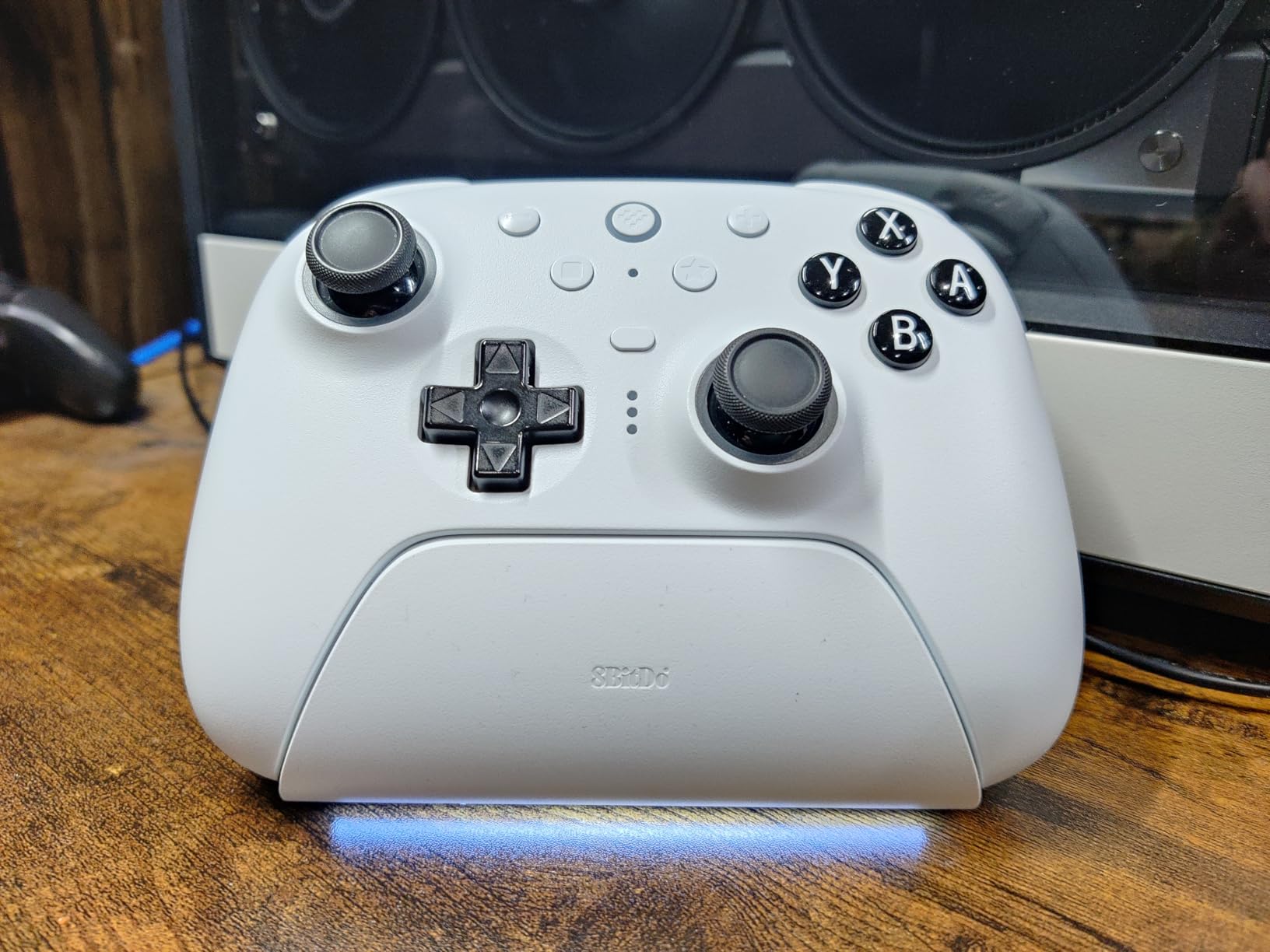 8BitDo Ultimate 2 Bluetooth Controller for Switch/Switch 2 & Windows PC customer photo 1