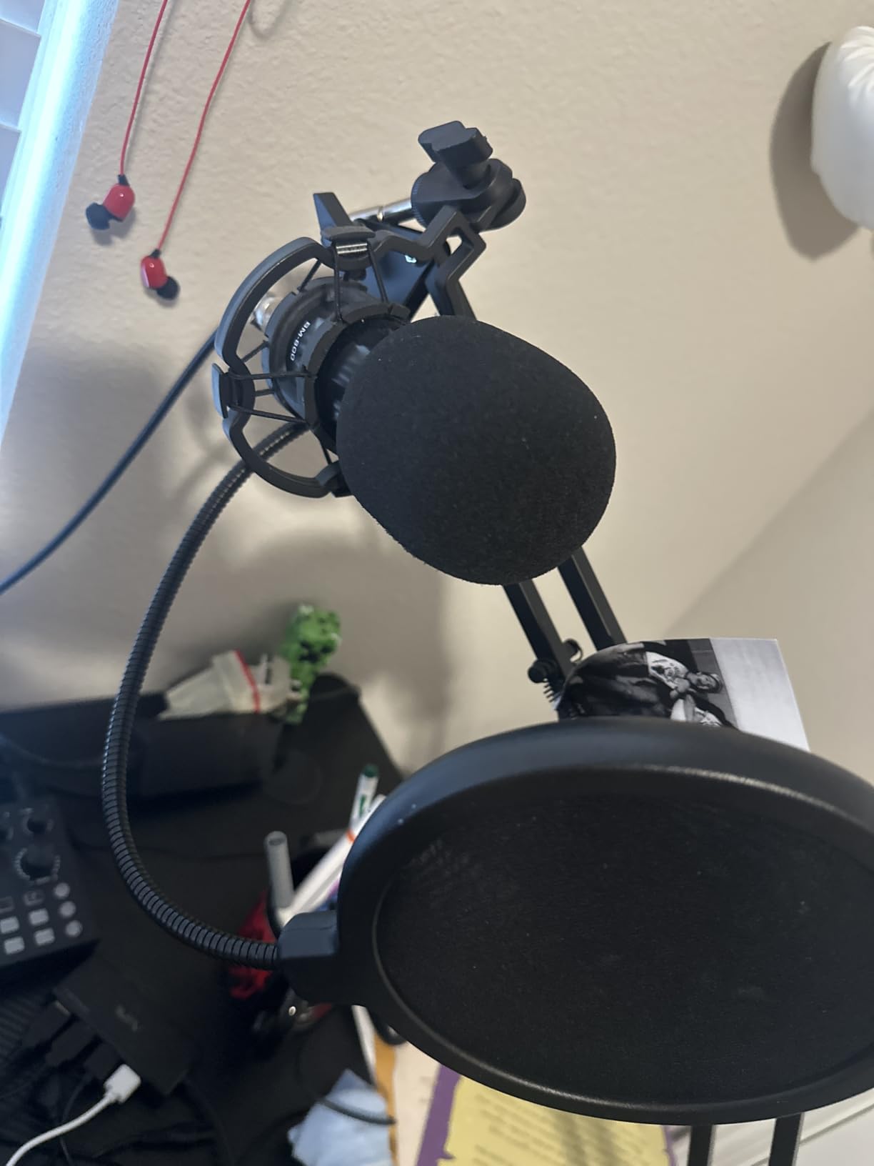 Podcast Equipment Bundle, Recording Studio Package with Podcast Microphone and Voice Changer, Live Sound Card - Audio Interface for Laptop Computer Vlog Living Broadcast Live Streaming YouTube TikTok customer photo 2