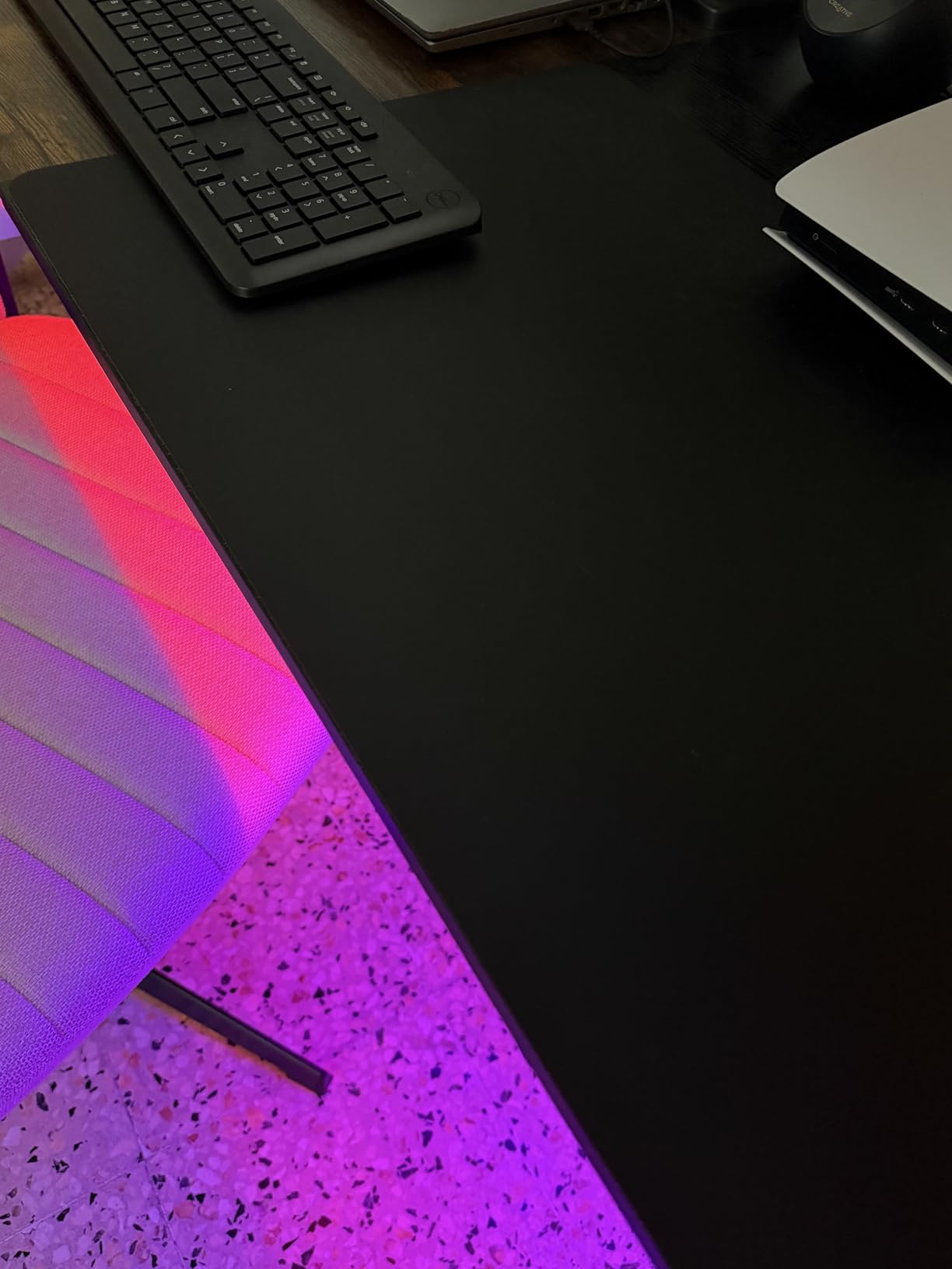 Aothia Large PU Leather Desk Pad Protector - Non-Slip Mouse Pad & Writing Mat for Office/Home, Waterproof, Easy to Clean (23.6