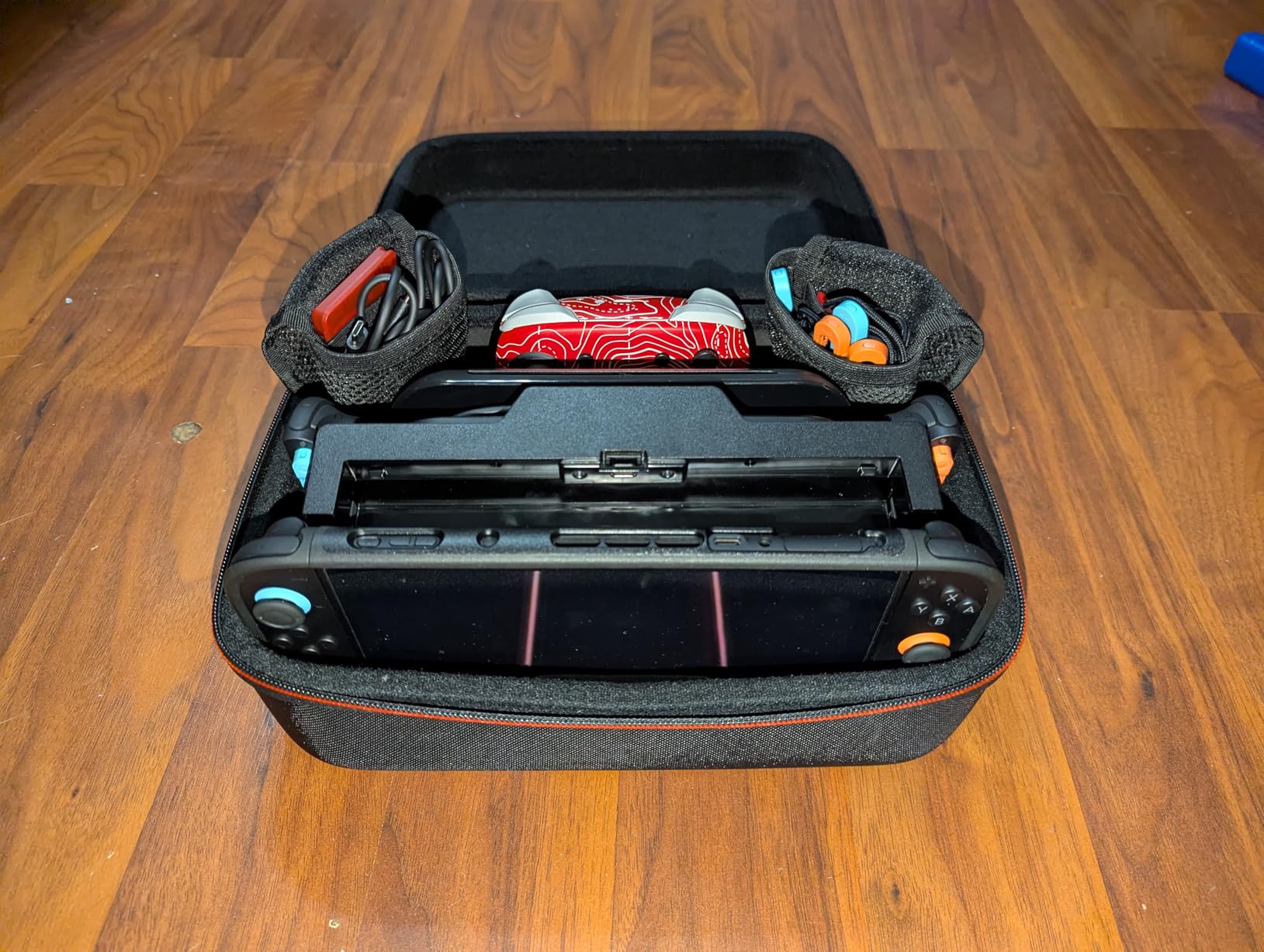 R.D.S. Industries Game Traveler Deluxe Licensed System Case for Nintendo Switch 2 and OLED, Black, Large (NS262) customer photo 1