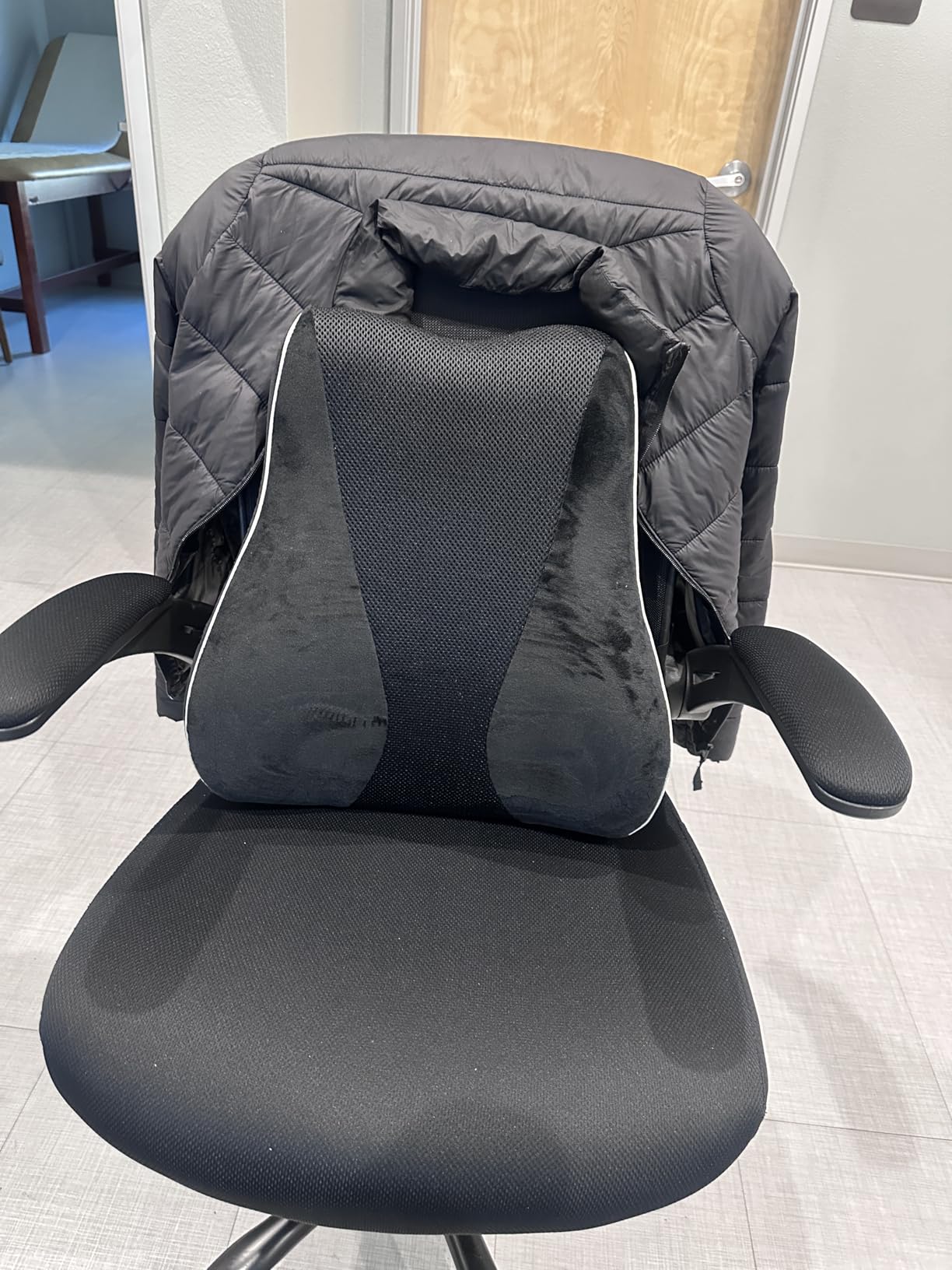 CloudBliss Ergonomic Lumbar Support Pillow - Memory Foam for Lower Back Pain Relief, Adjustable Straps & Mesh Cover for Office, Gaming, Car Seat & Home Essentials (Black) customer photo 1
