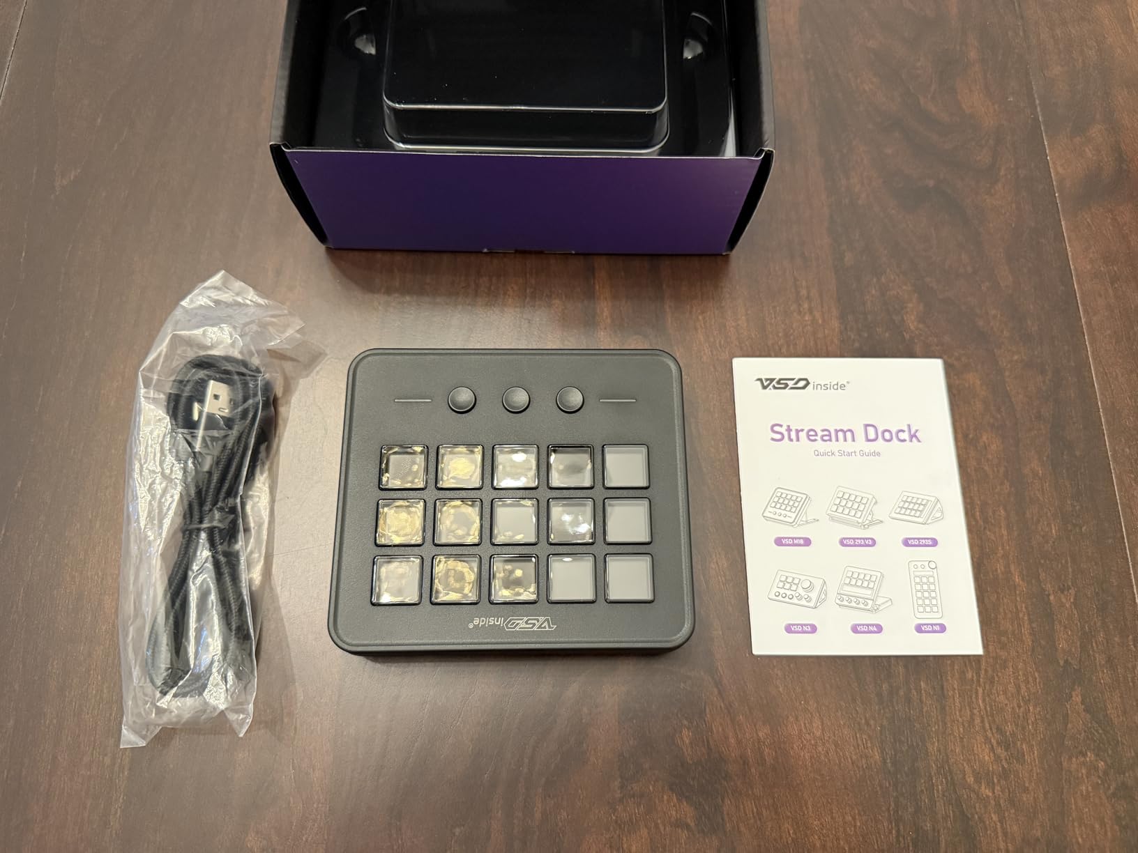 VSDINSIDE Macro Keypad, Stream Controller Deck Gaming Streaming Shortcut Keyboard, 18 Programmable Keys Customizable Visual AI Pad USB Soundboard for OBS, YouTube, Desk Office Setup, Laptop, PC, Mac customer photo 2