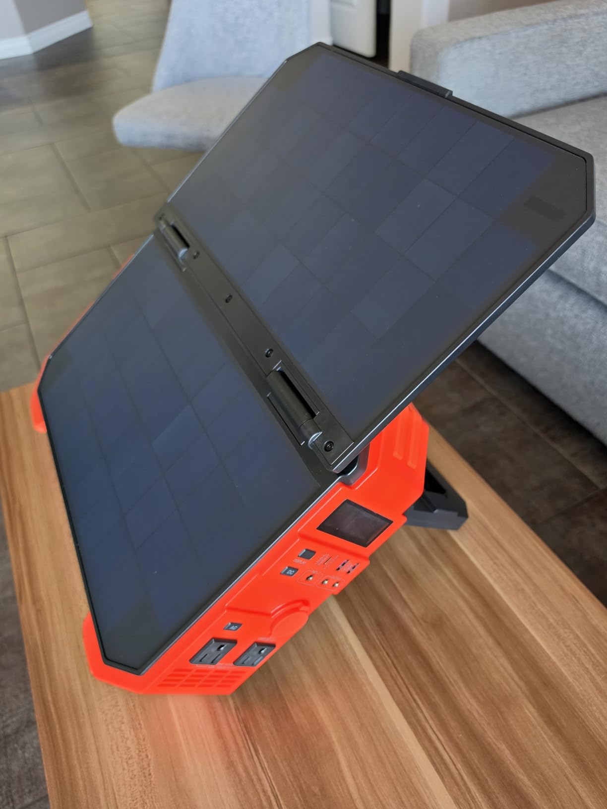 BLAVOR Portable Power Station 1600W (Peak 3200W), Built-in Solar Panel, 1024Wh LiFePO4 Battery, 100W USB-C Fast Charge, Solar Generator for Home Backup, Camping, Power Outages & RV customer photo 1
