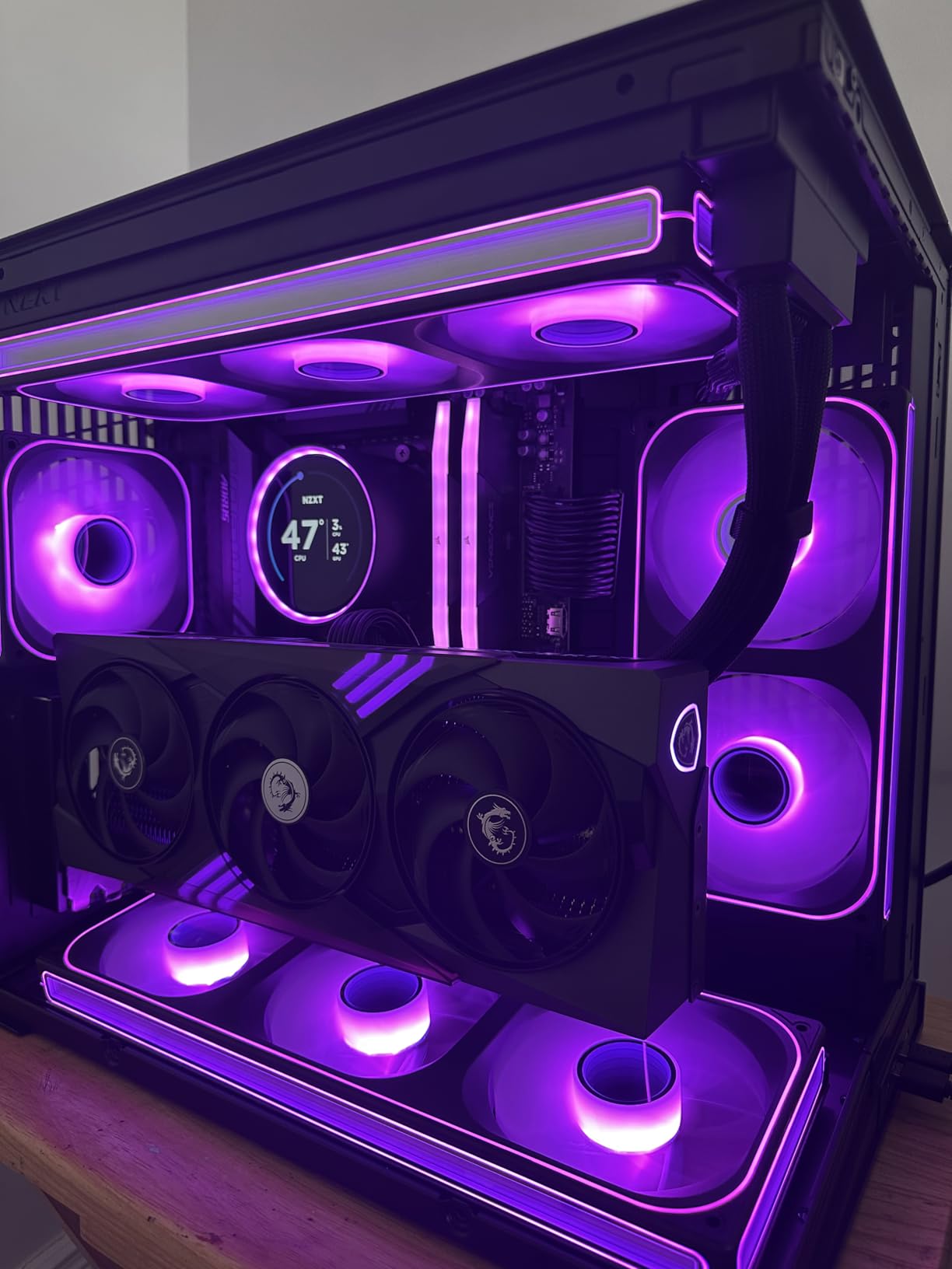 Lian Li O11D MINI V2 Compact ATX Mid-Tower Airflow Computer Case - Panoramic View - Fully Ventilated Airflow - Adjustable I/O - Pillar-Less - Cable Management - Black customer photo 1