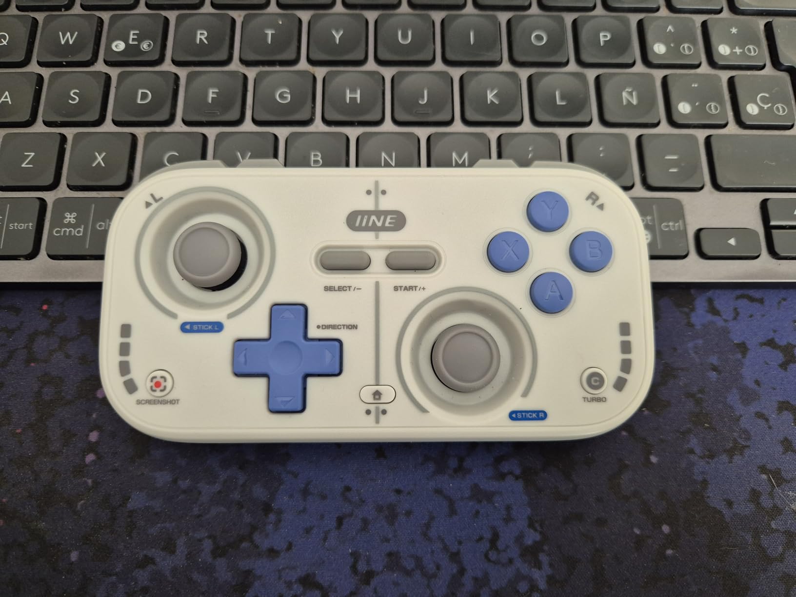 IINE Retro Pocket Wireless Game Controller - Compact Gamepad with Hall Effect Joysticks, Customizable Buttons, 1000Hz Polling Rate - Compatible with PC, Switch, Mobile, Steam Deck, Tablet (Grey) customer photo 1