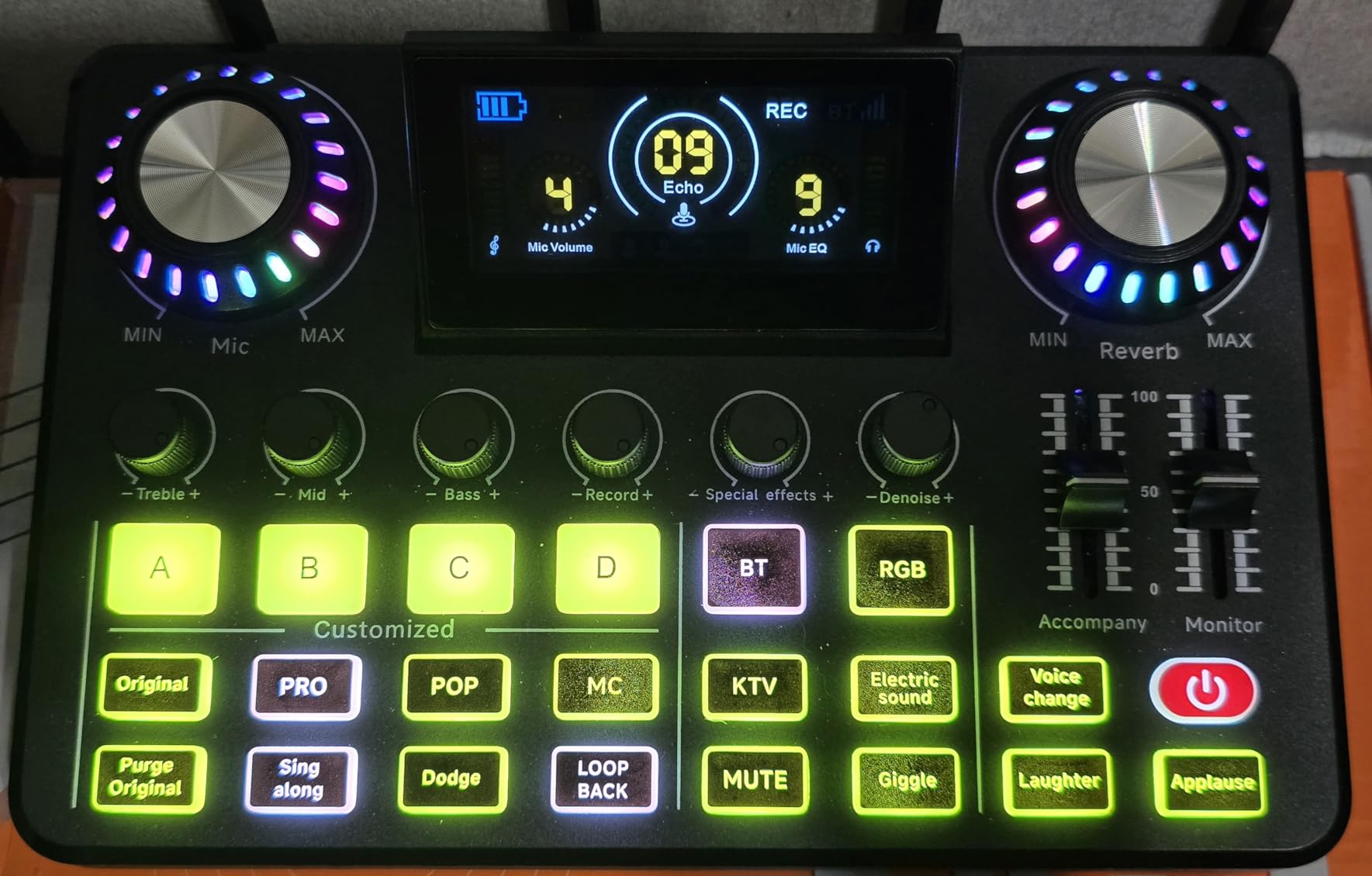 F668 OTG Audio Mixer Sound Card, Voice Changer, RGB Lights, Folding Screen, Bluetooth, For Live Streaming, Gaming, Karaoke, Streamers & Gamers customer photo 2