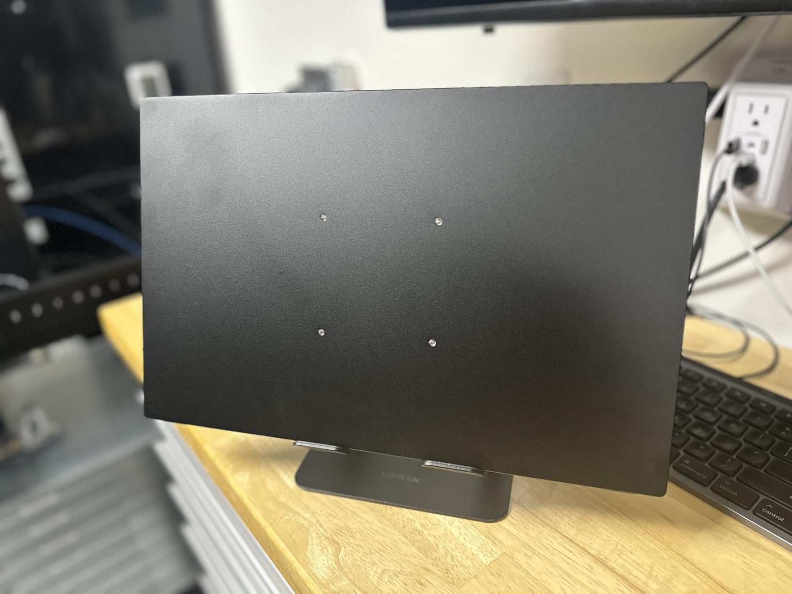 UPERFECT 2.5K 240Hz QLED Portable Monitor, 16