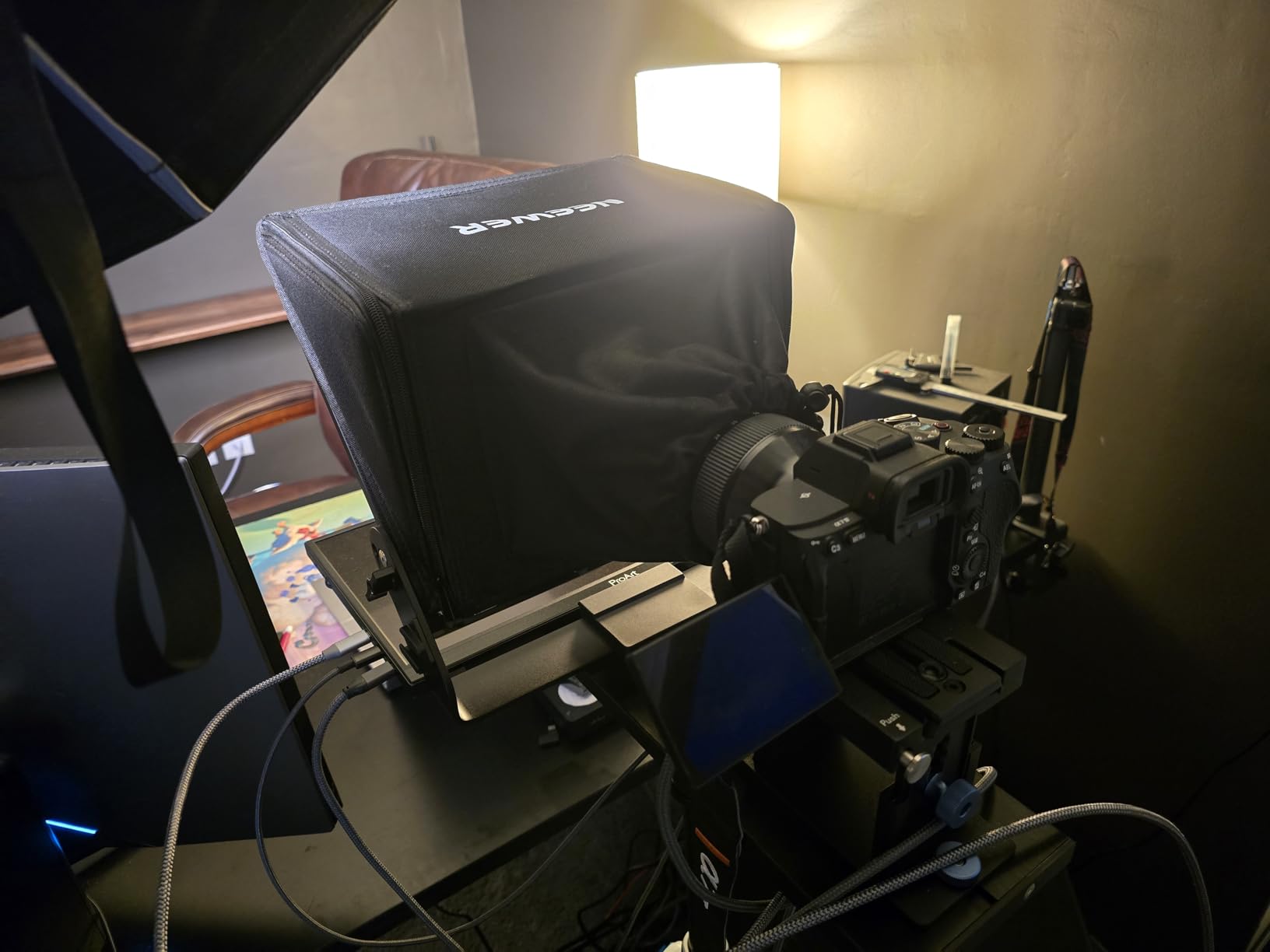 NEEWER 2 in 1 Teleprompter 11 Inch with Monitor for Windows MacOS, Supports Screen Mirroring, Portable Prompter for Camera Mobile Phone Webcam for YouTube Twitch Live Streaming Conference, X11 customer photo 2