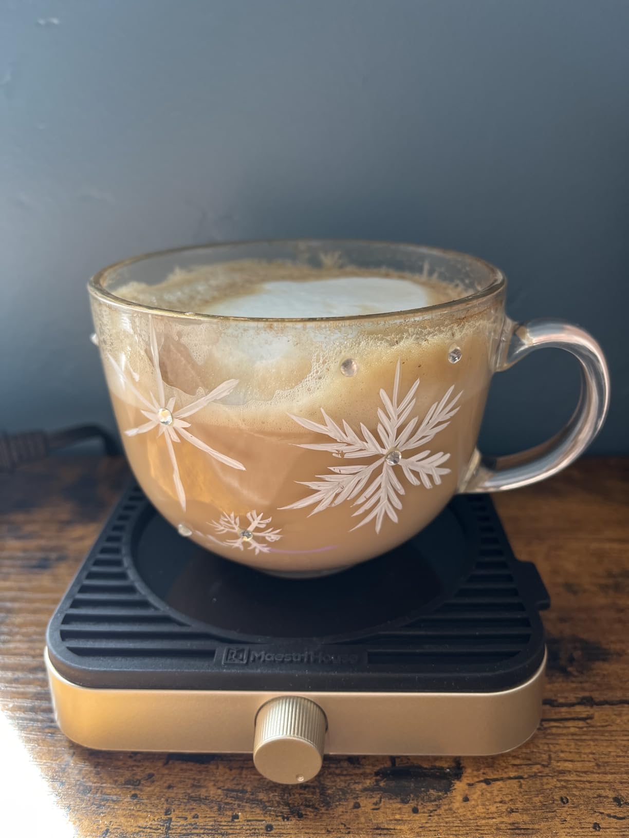 Maestri House Mug Warmer, Electric Coffee Cup Warmer for Desk with 3-Temp Settings,Auto Shut Off, Constant Temperature Heating for Beverage, Milk, Tea and Hot Chocolate at Home & Office (Black) customer photo 1