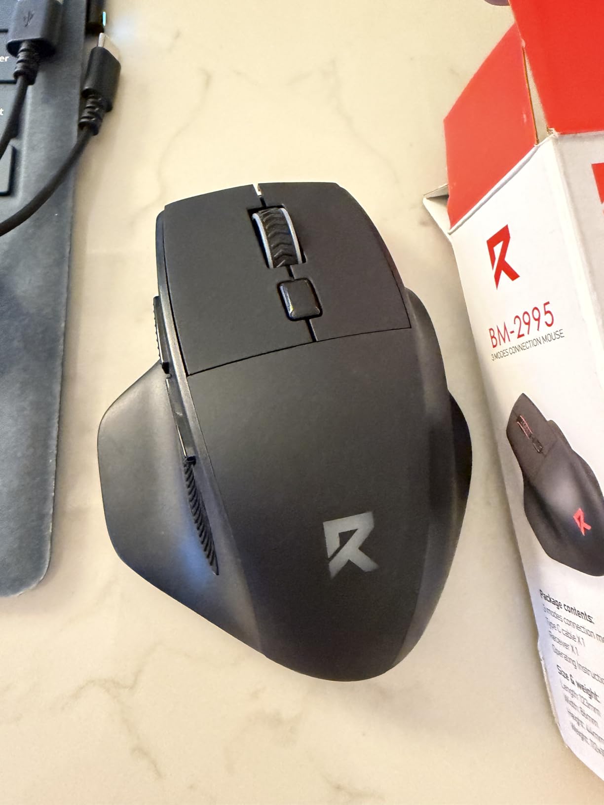 Redragon Large Wireless Gaming Mouse for Big Hands, Tri-Modes 2.4G/Bluetooth/Wired Rechargeable Ergo RGB Mouse with 2 Side Buttons, 6 Backlit Modes, Programmable Macro Gamer Mouse customer photo 1