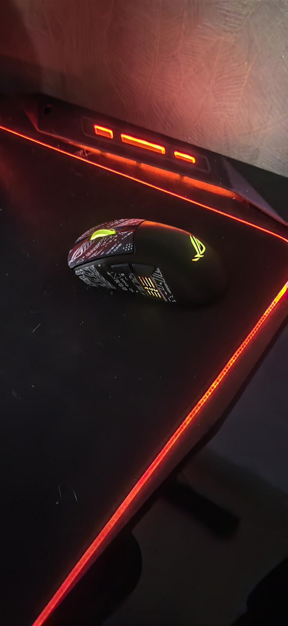 ROG Keris II Origin Wireless Gaming Mouse - Right-Handed Ergonomic, 65g, Tri-Mode Connectivity, 42K DPI, up to 127Hr Battery, Web-Based Configuration, PC/Mac Support - Black customer photo 1