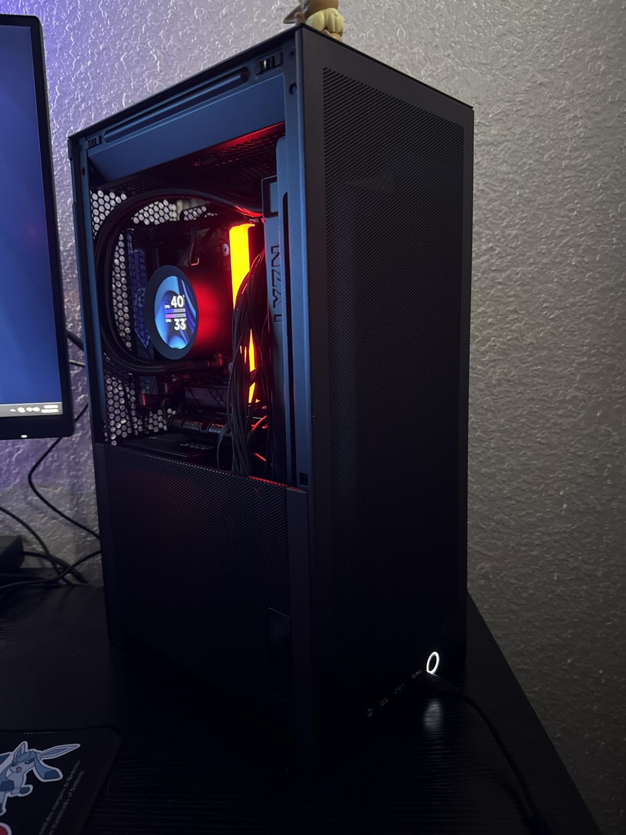 NZXT H2 Flow - Mini-ITX 20.7L High Airflow PC Case - Includes 2 x 120mm Top Fans & PCIe 5.0 Riser Cable - 331mm GPU - 280mm Radiator - Black customer photo 2