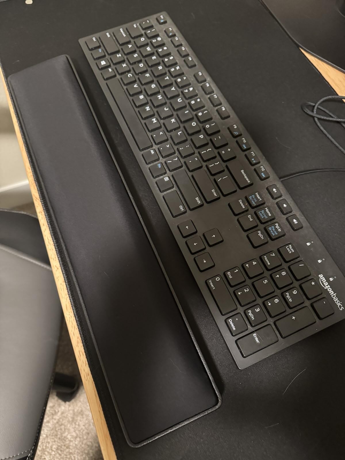 TopMade Keyboard Wrist Rest, Cooling Gel & Upgrade Soft Memory Foam Design Wrist Support for Keyboard, Full-Size Keyboard Hand Rest Pad, Ergonomic Palm Rest for for Long Hours of Work, Gaming, Black customer photo 1
