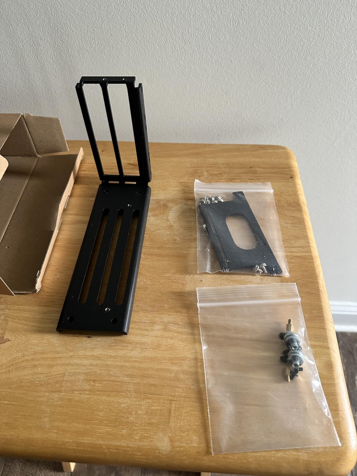 Vertical GPU Mount Bracket Kit, 3 Slots PCIE 5.0 Graphics Card Holder Mounting, eGPU Dock, External GPU Docking Station, Not Include PCIE Riser Cable customer photo 1