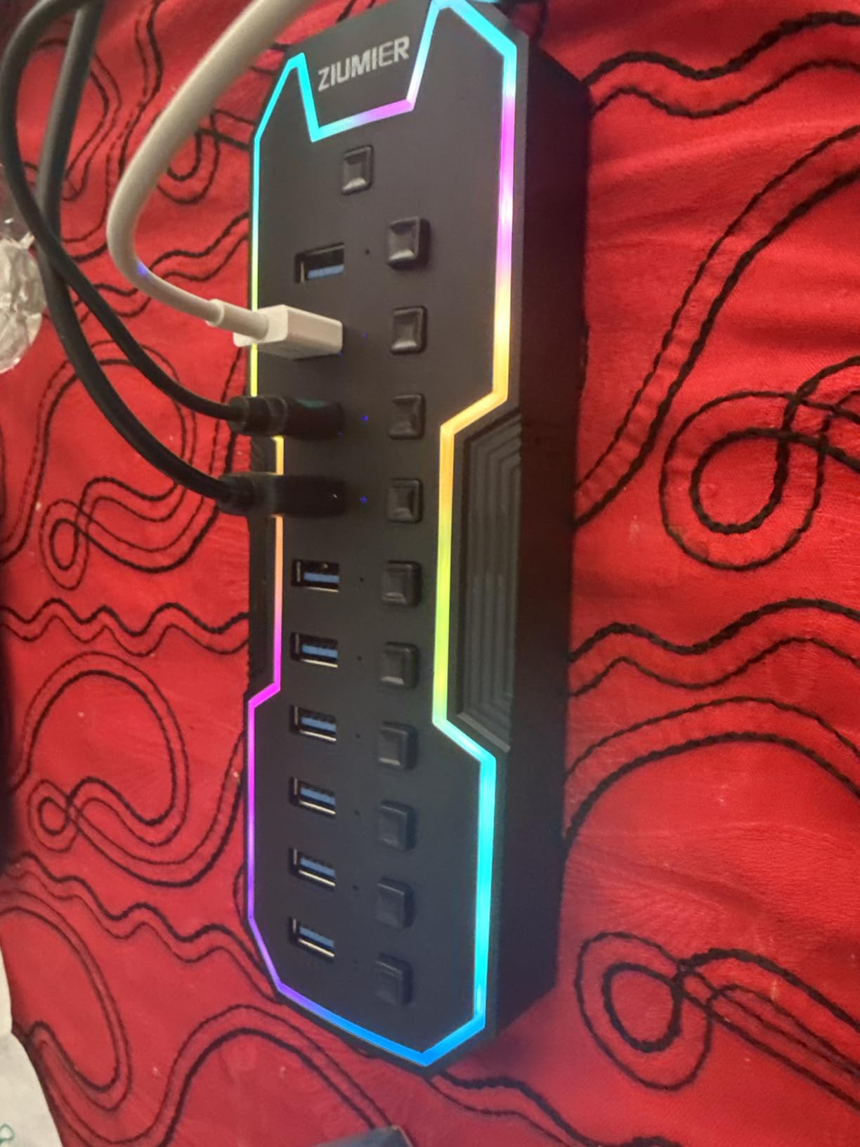 ZIUMIER Powered USB Hub, 10 Ports USB 3.0 Hub with RGB LED Strip and 12V/2A Power Adapter USB Extension,Individual LED On/Off Switches for Mac, PC, Desktop, Flash Drive, Mobile HDD customer photo 2