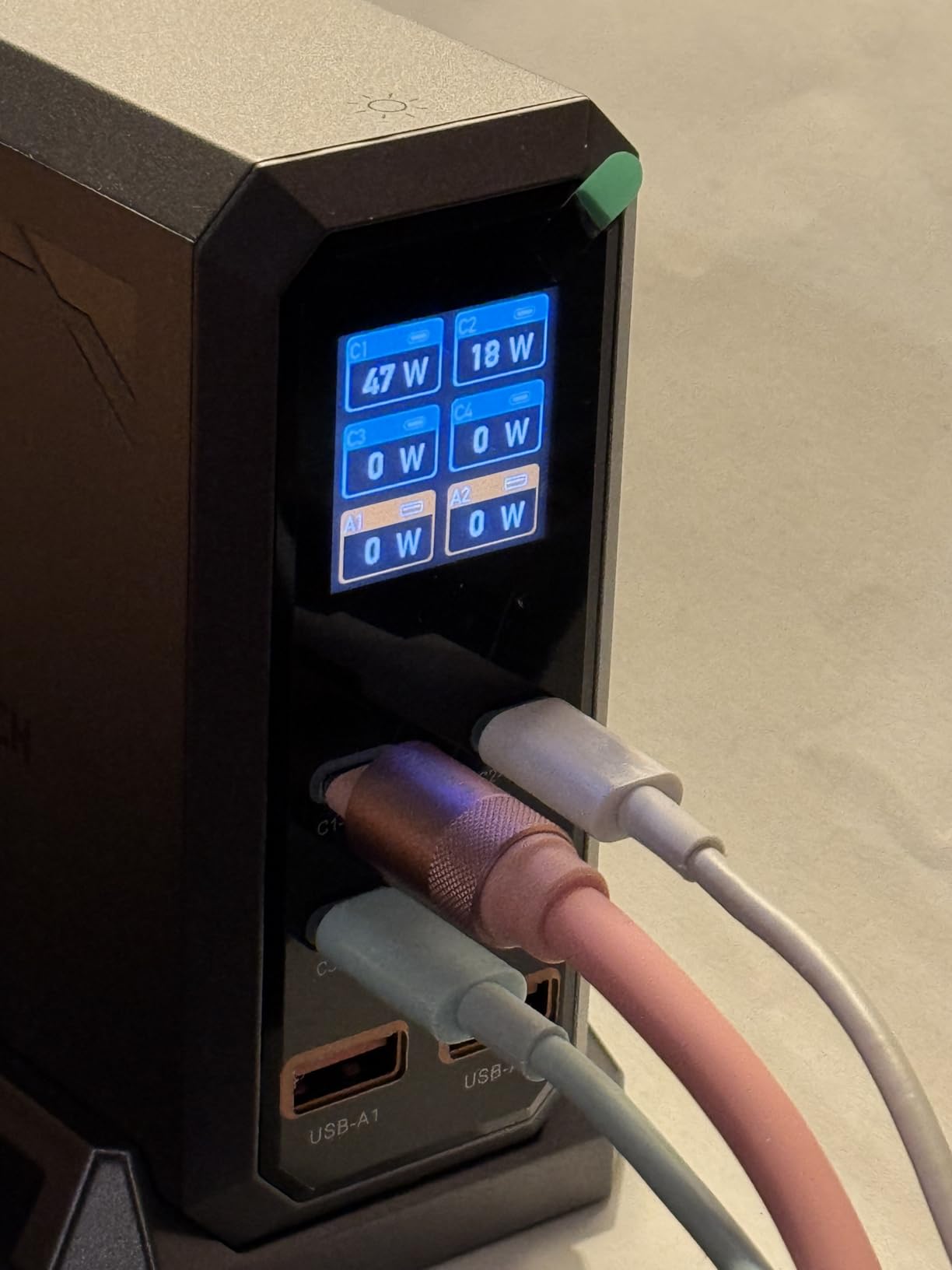 240W USB C Charger Block, ASOMETECH 6 Ports USB Charging Station, GaN 140W PD3.1 Laptop Fast Charger Adapter Desktop Charger Station with LCD Display for MacBook HP iPad iPhone Samsung customer photo 1
