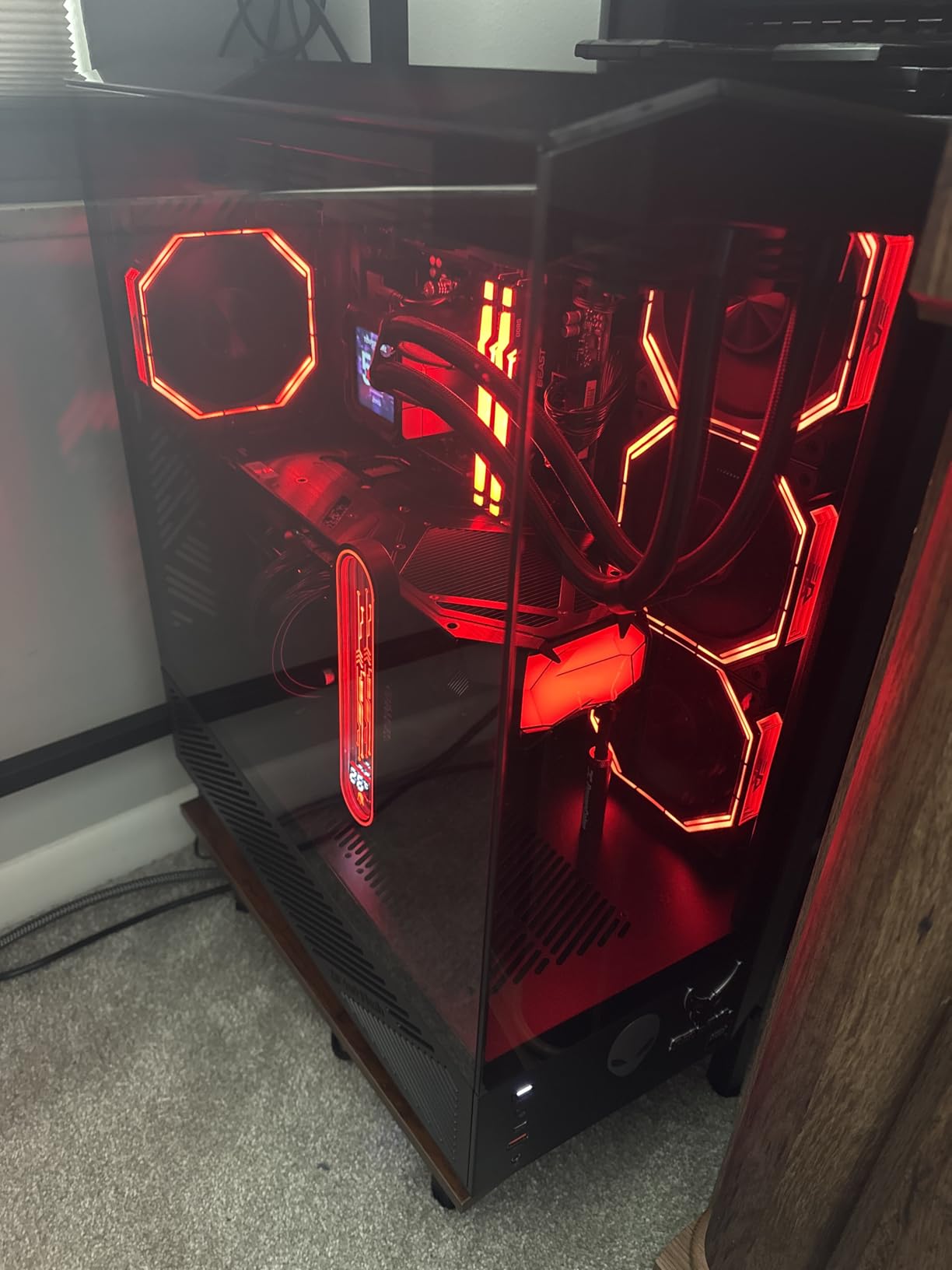darkFlash DY460 ATX Full-Tower PC Gaming Case, High Airflow, 330 Full-View Tempered Glass Panels, Separate PSU Chamber, Supports RTX 5090 up to 400mm, 360mm Radiator Support, USB-C, Black customer photo 1