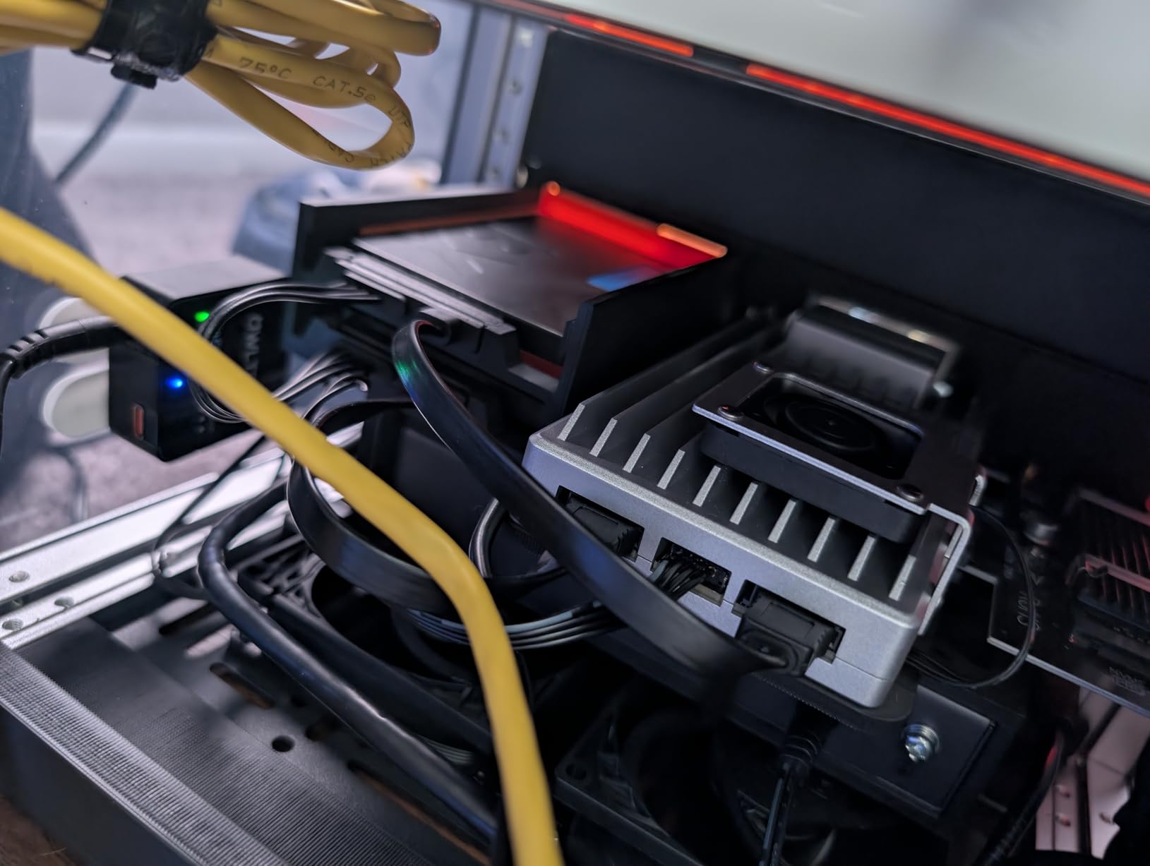 12V 4 Pin PWM Fan Speed Controller PC Fan Hub 6 Fans Supported, Powered by Type-C PD3.0 QC 3.0 and DC 5521 with Max Total 60W Output customer photo 2