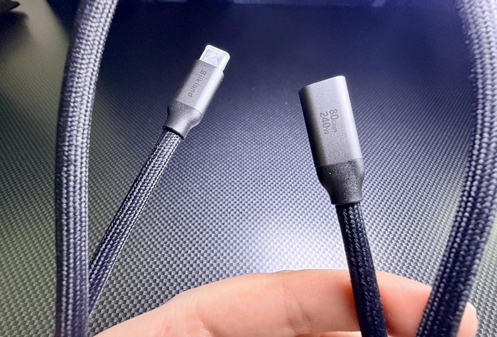 Silkland 80Gbps USB 4 Extension Cable for Thunderbolt 5/4, [240W Charging, 8K 60Hz] USB C Extender 3.3ft, 4K@540Hz Type C Male to Female Adapter Compatible for USBC Hub, iPhone 17/16, MacBook, iPad customer photo 1