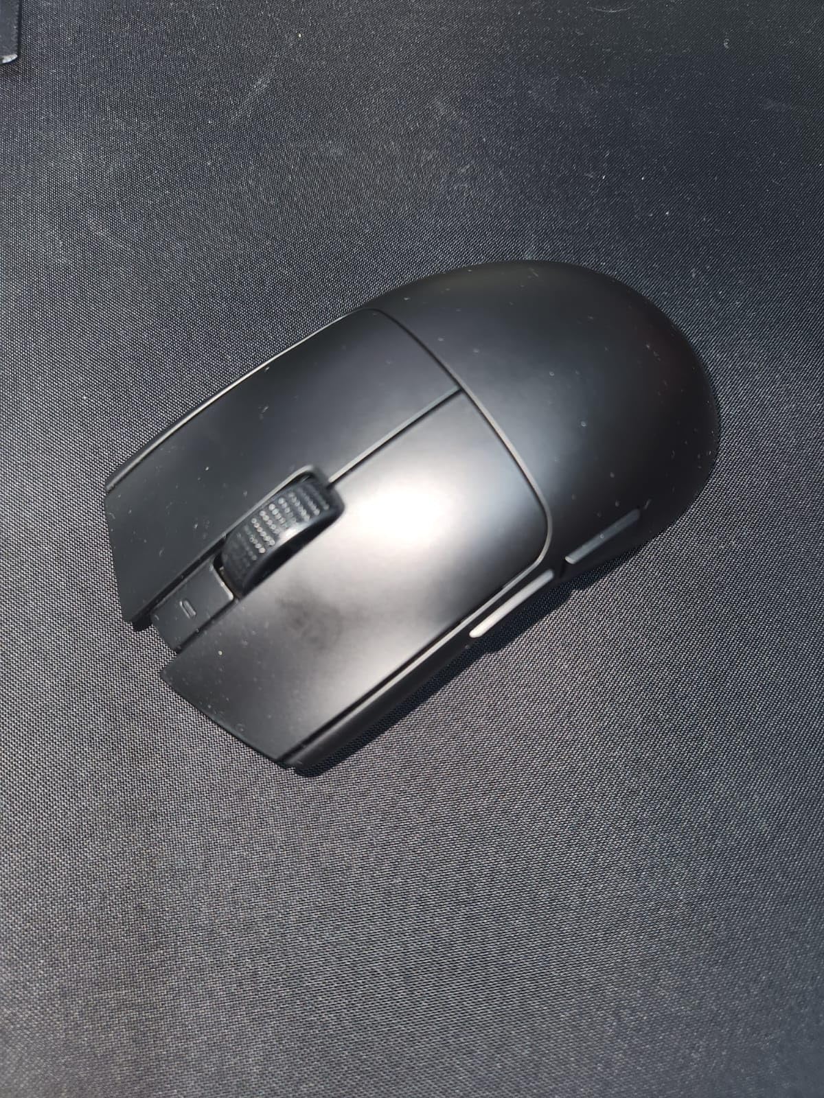 Razer Viper V3 Pro SE Wireless Gaming Mouse customer photo 2