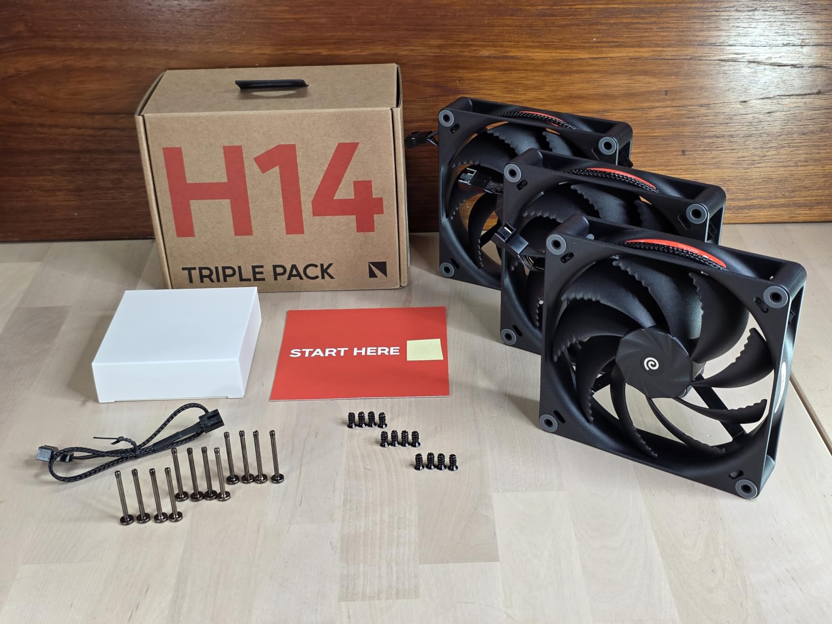 HAVN H14 140mm Case Fan - Superior 85.18CFM Airflow, FDB, Quiet 30.8dBA Noise, Loopin Daisy-Chain Cable System - Premium Gaming PC Fan - Black customer photo 1
