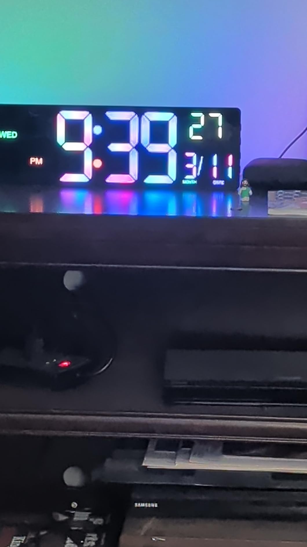 Smart Digital Wall Clock with App Control, 16.5 Large RGBIC Wall Clock with Multiple DIY Color and Music Sync, LED Display, Auto DST, Plug-in Clocks for Classroom Home Gym Gaming customer photo 1