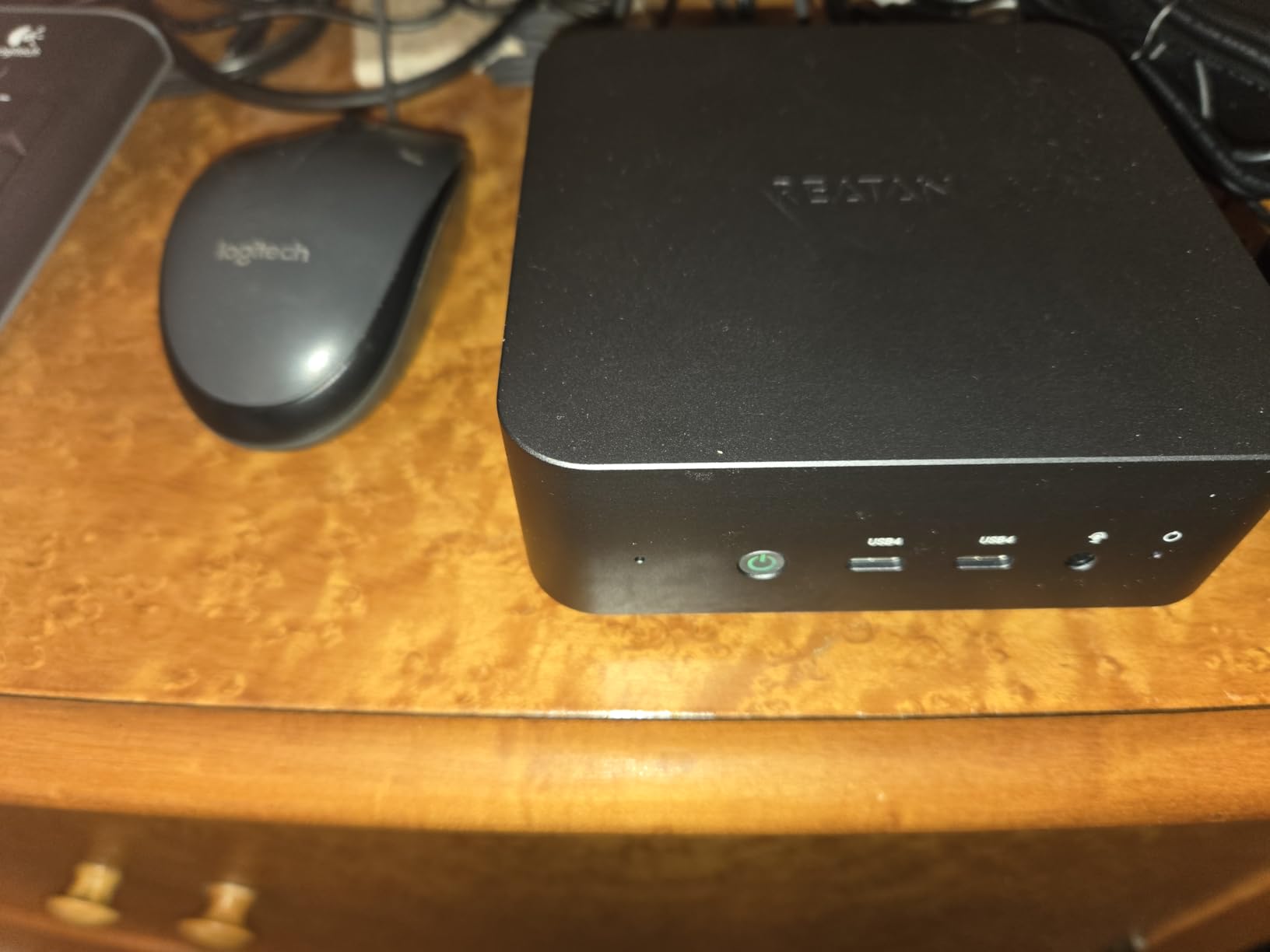 Reatan X7 AI Oculink Gaming Mini PC AMD Ryzen 7 255(Upgraded 8745HS), Barebone Mini PC(NO OS/RAM/SSD), Desktop Mini Computers Radeon 780M Graphics, 2.5G LAN/HDMI 2.1/2 * 8K USB 4.0/Wi-Fi 7/BT5.4 customer photo 2