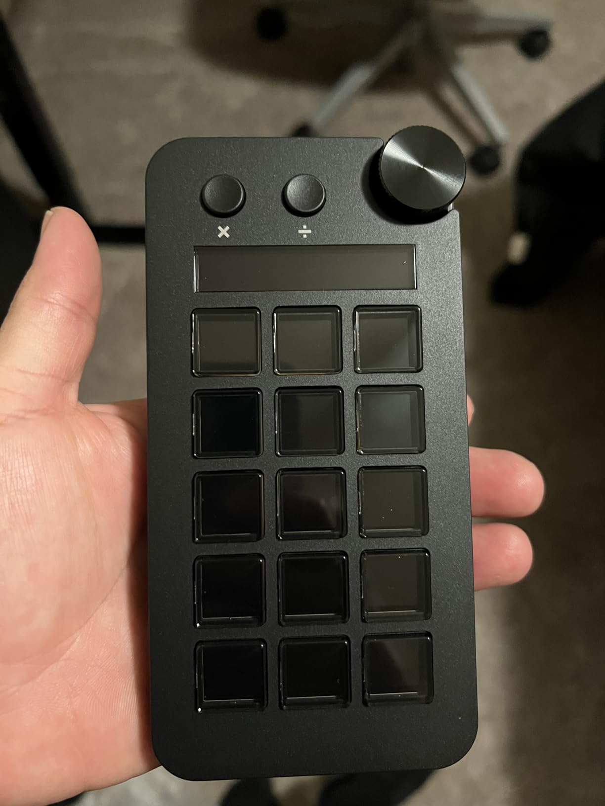 TreasLin VSDinside Stream Controller Deck with 18 Customizable Macro Keys for OBS Twitch YouTube customer photo 2