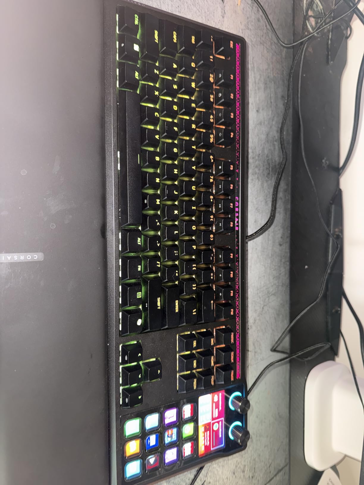 Corsair Galleon 100 SD RGB Mechanical Wired Gaming Keyboard - QWERTY US, Stream Deck-Integrated, Pre-Lubed MLX Pulse Thocky Hotswappable PBT Double-Shot Switches, FlashTap SOCD, 8,000Hz - Black customer photo 1