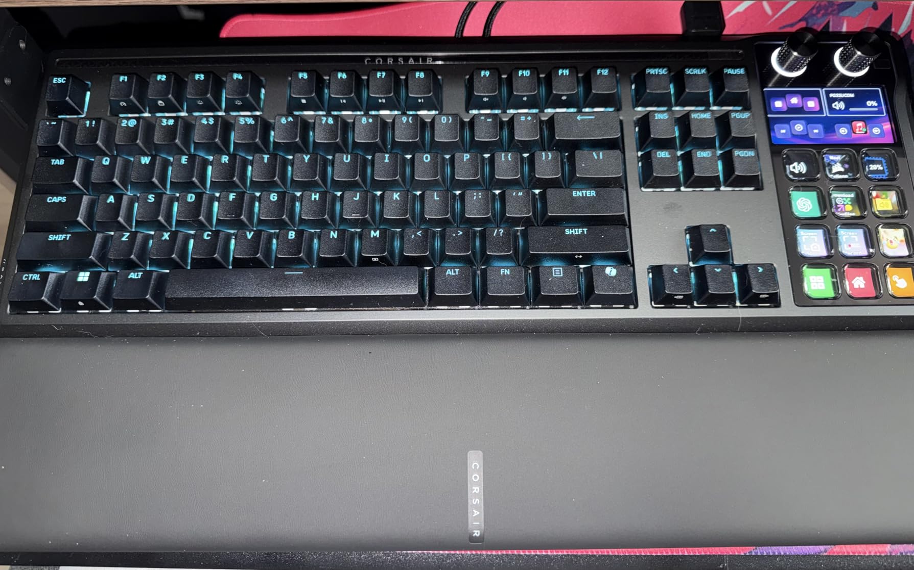 Corsair Galleon 100 SD RGB Mechanical Wired Gaming Keyboard - QWERTY US, Stream Deck-Integrated, Pre-Lubed MLX Pulse Thocky Hotswappable PBT Double-Shot Switches, FlashTap SOCD, 8,000Hz - Black customer photo 2