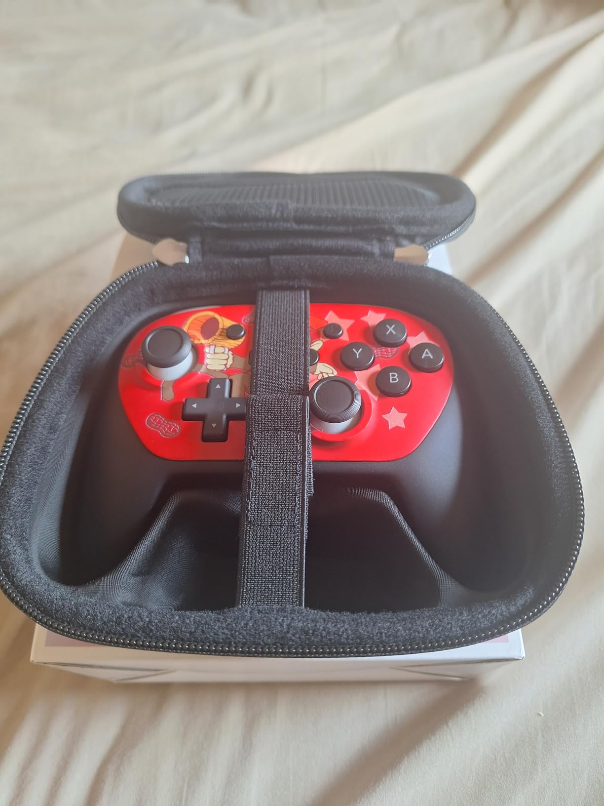 JSAUX Slim & Compact Case for Nintendo Switch Pro / Switch 2 Pro Controller, Hard Shell Travel Carrying Case, Portable Protective Bag with All Around Protection, Includes 6 Thumb Grips, Black customer photo 2
