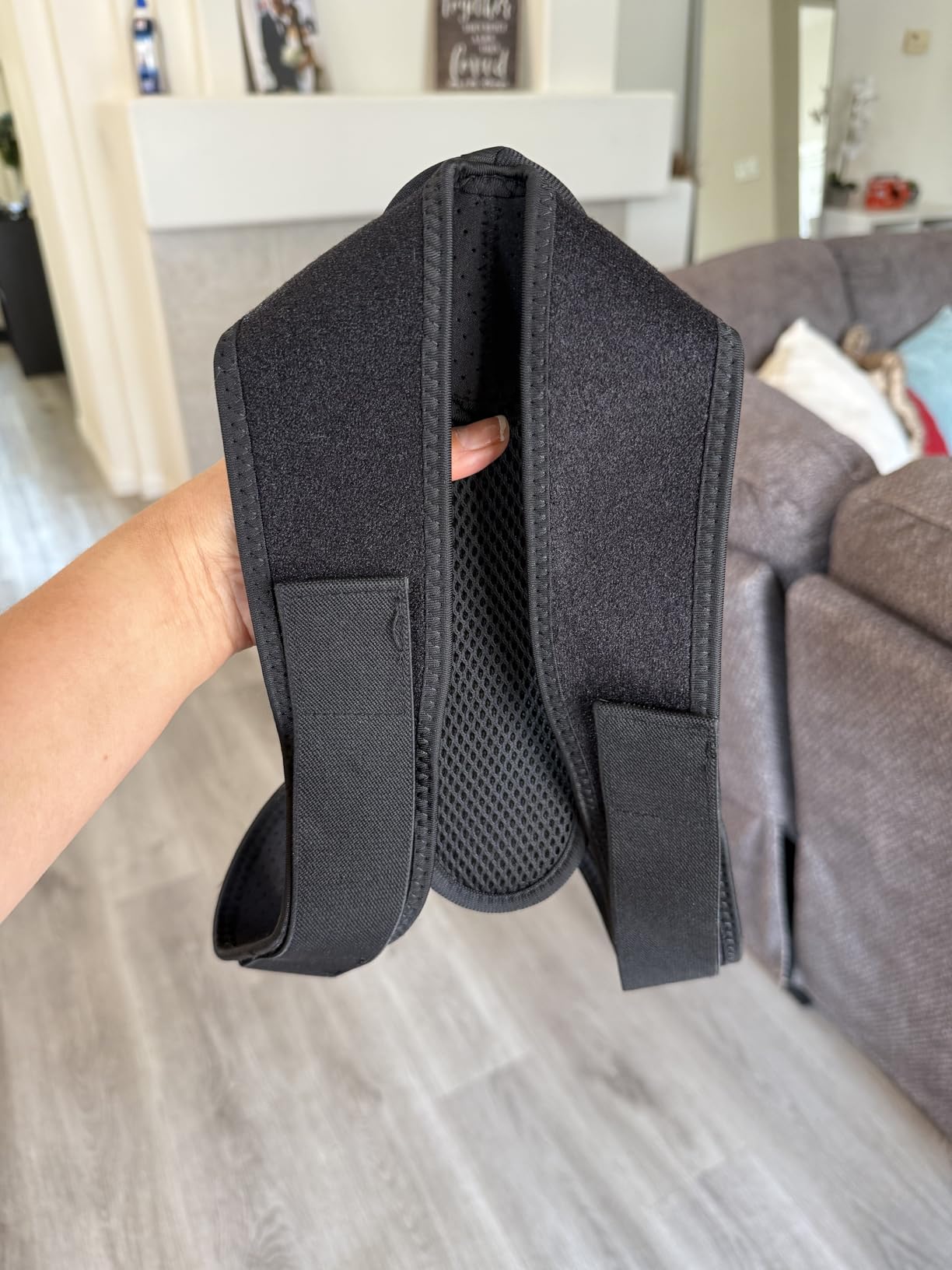 Posture Corrector for Women and Men, Back Brace Adjustable Upper Posture Support, Back Support, Comfortable Back Straightener Support for Clavicle Support, and Providing Pain Relief from Neck customer photo 1