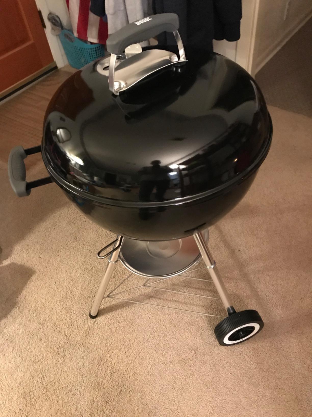 Weber Original Kettle Charcoal Grill, 18-Inch, Black - Classic Outdoor BBQ Grill with One-Touch Cleaning System & Precise Temperature Control Dampers customer photo 2