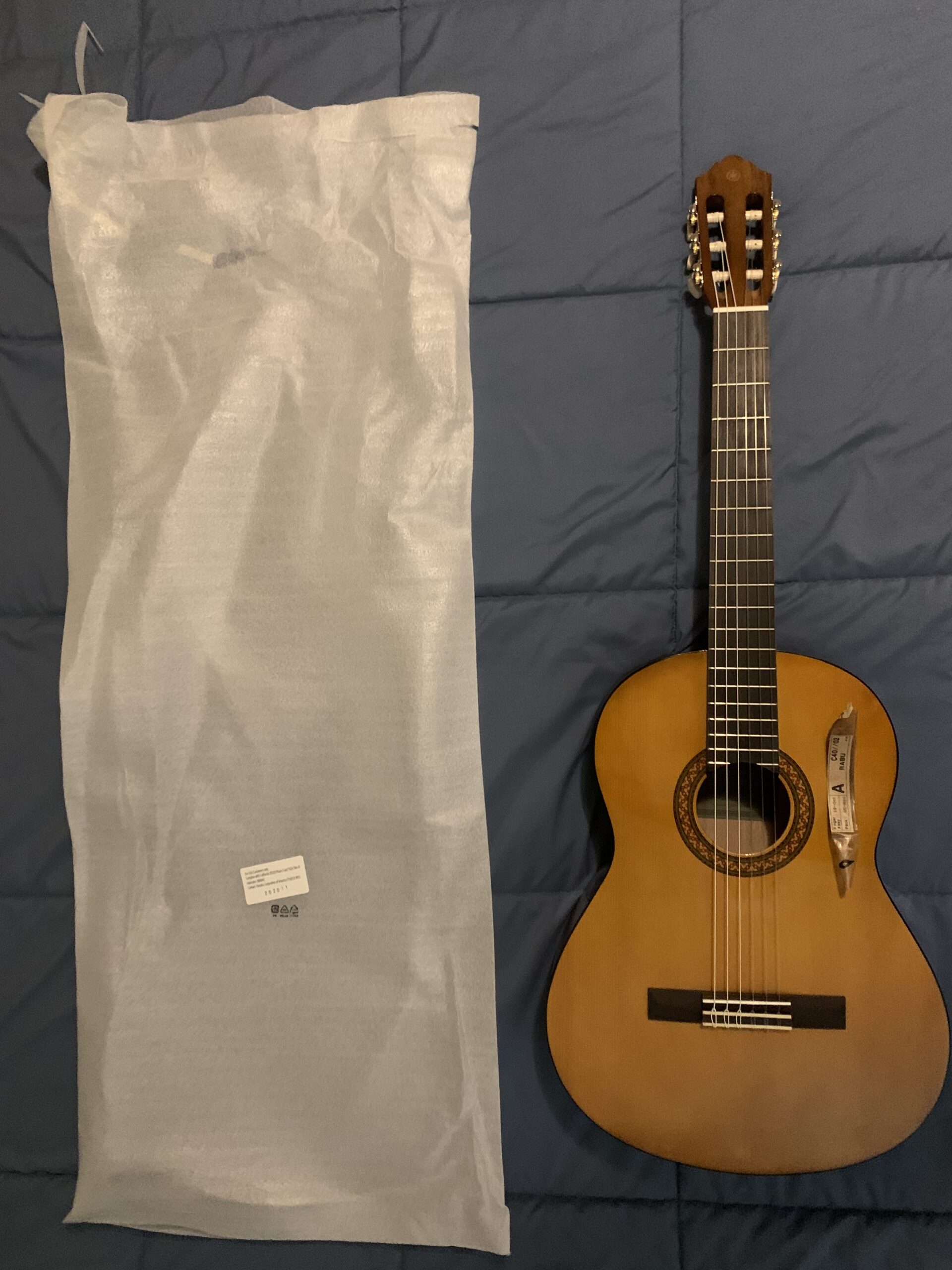 Yamaha C40 Full Size Nylon-String Classical Guitar, Tan, Full customer photo 2