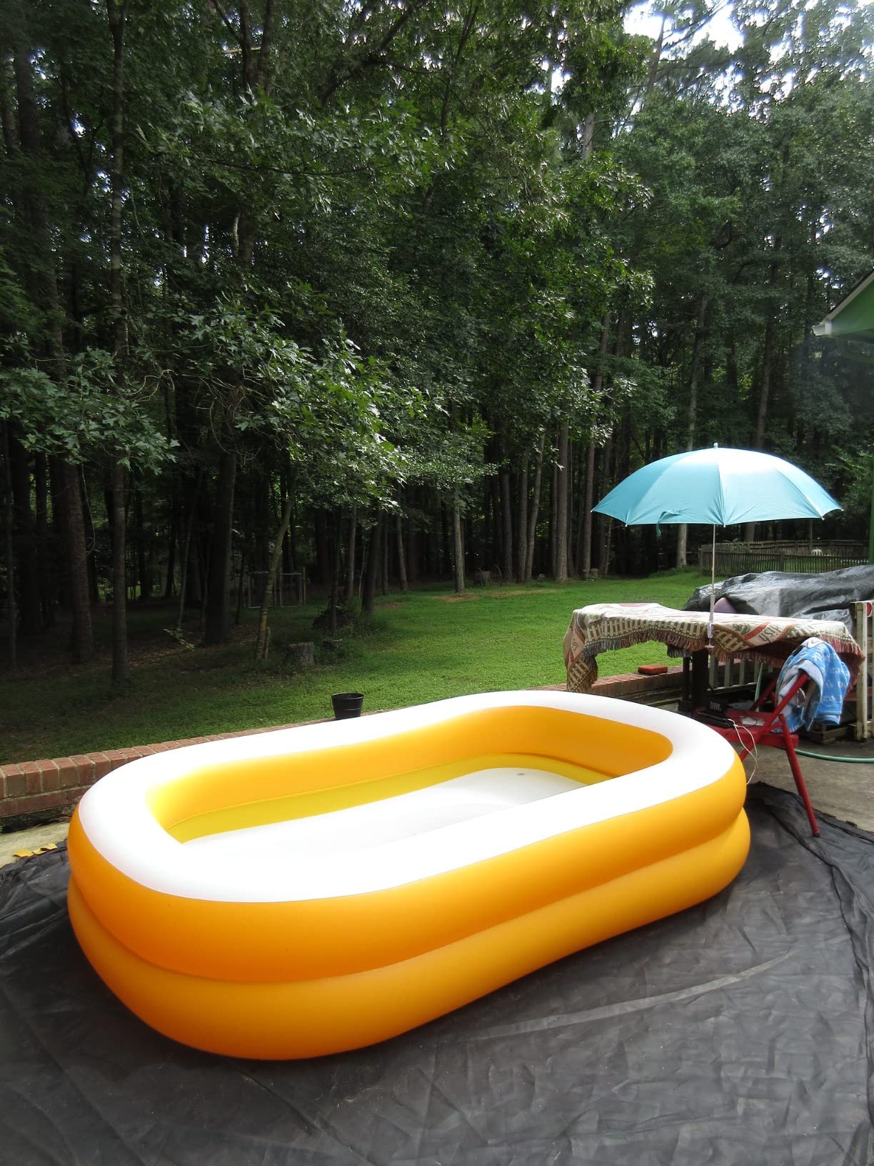 58484EP Swim Center Inflatable Family Pool: 277 Gallon Capacity - 120
