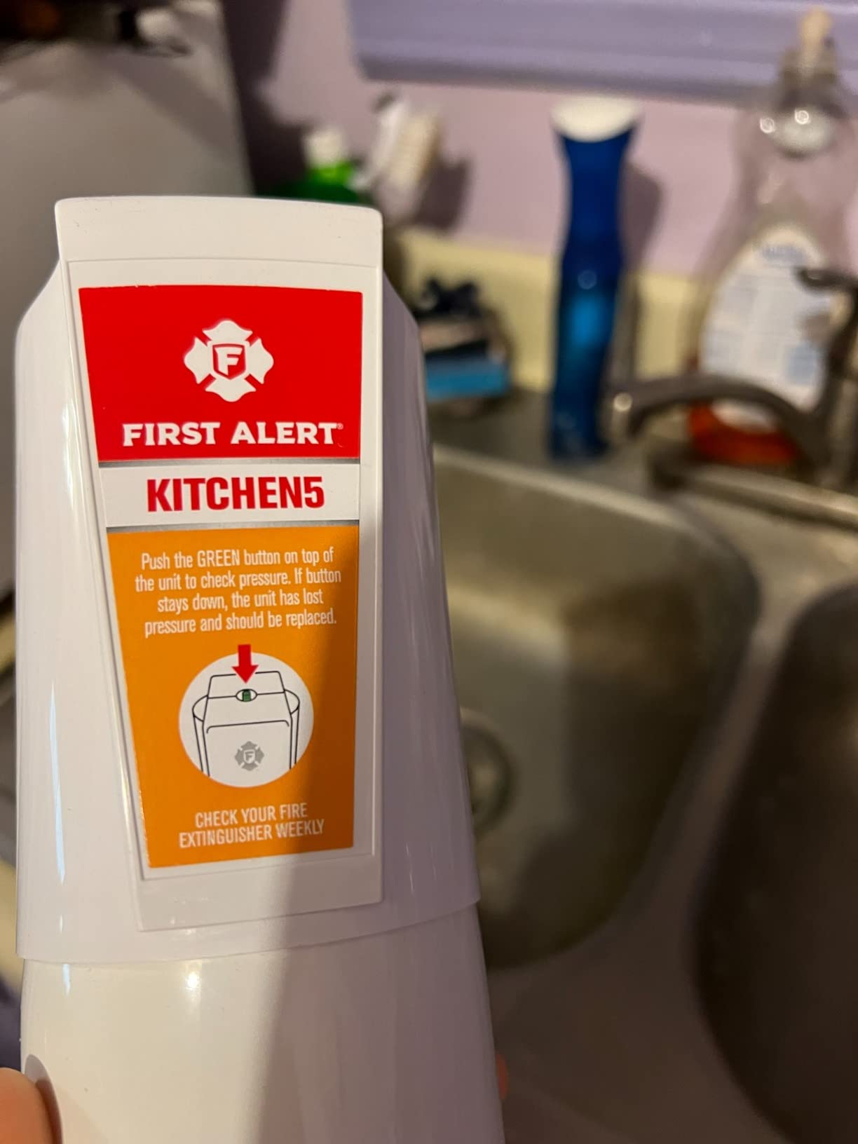 First Alert KITCHEN5 Fire Extinguisher, KFE2S5, UL Rated 5-B:C, White customer photo 1