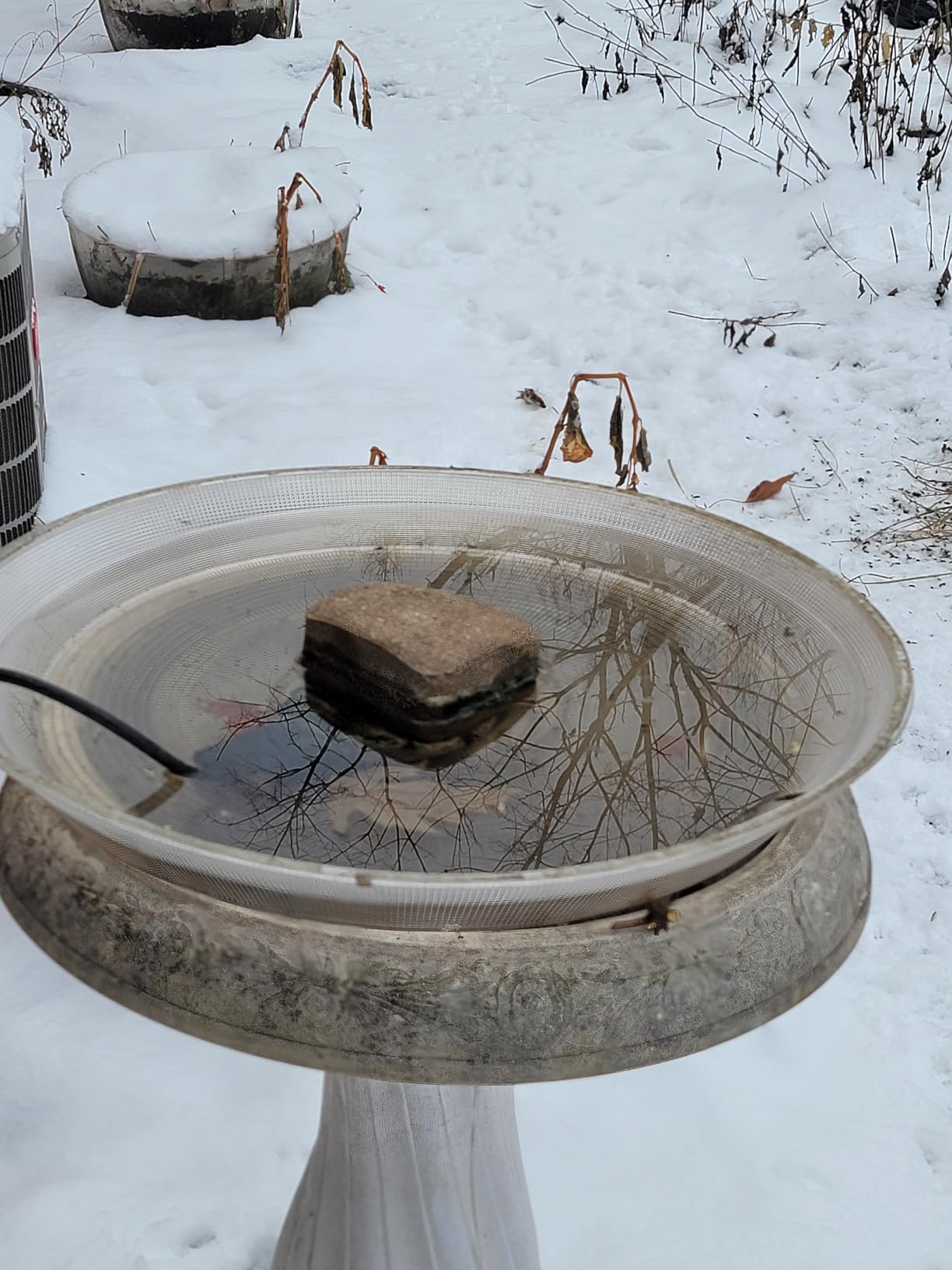 Farm Innovators C-50 Premium Cast Aluminum Birdbath Deicer 150W customer photo 1