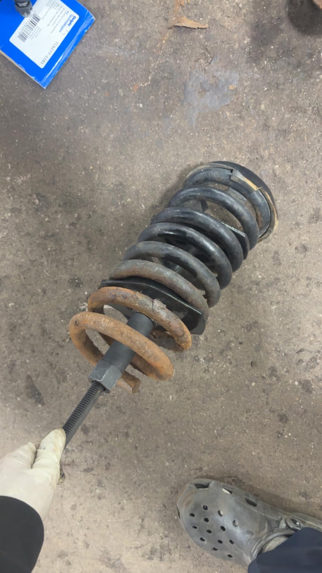 OTC 7045B Front Coil Spring Compressor customer photo 1