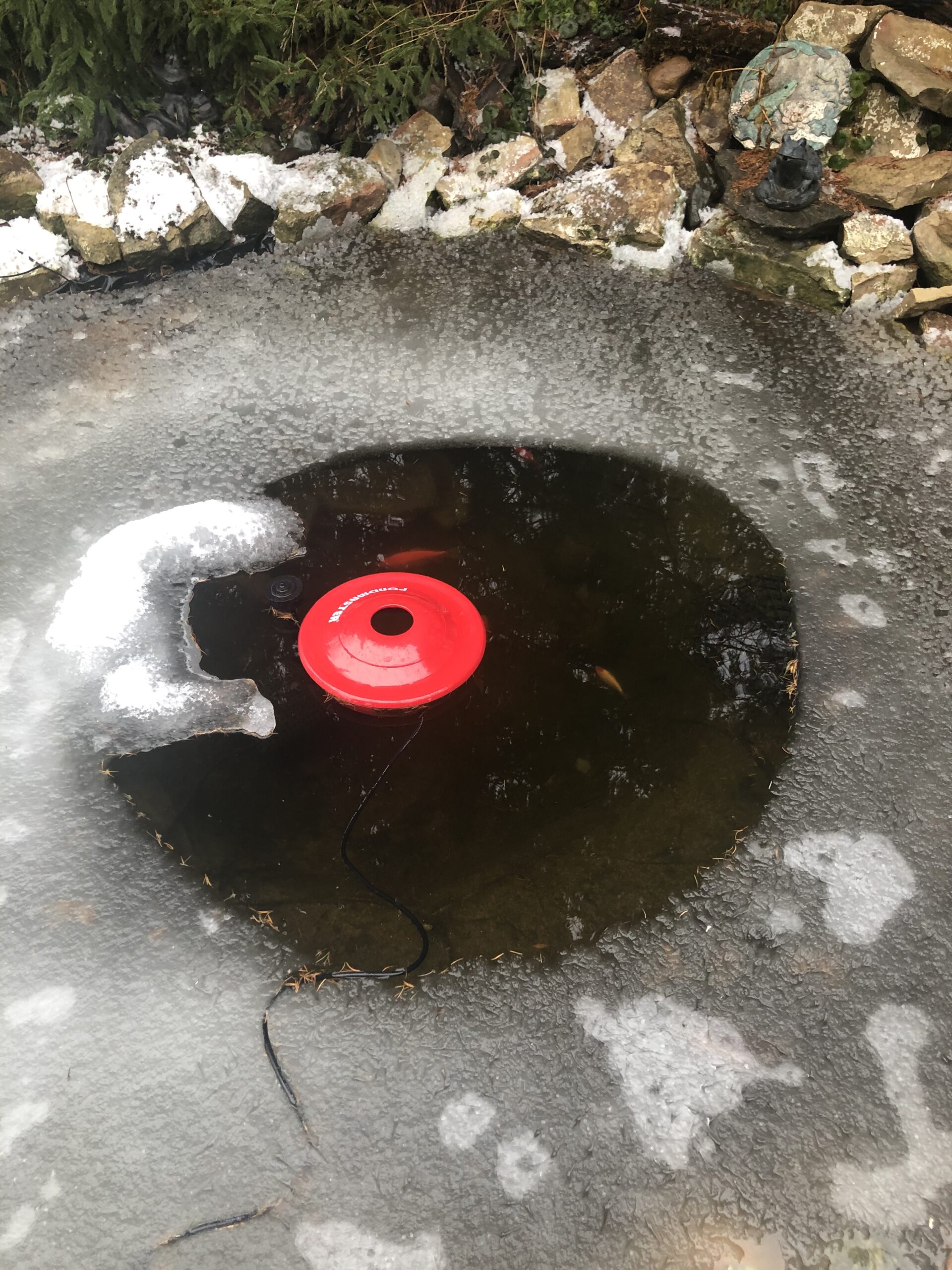 Danner Manufacturing Pondmaster Pond De-icer, Red, #02175 customer photo 2
